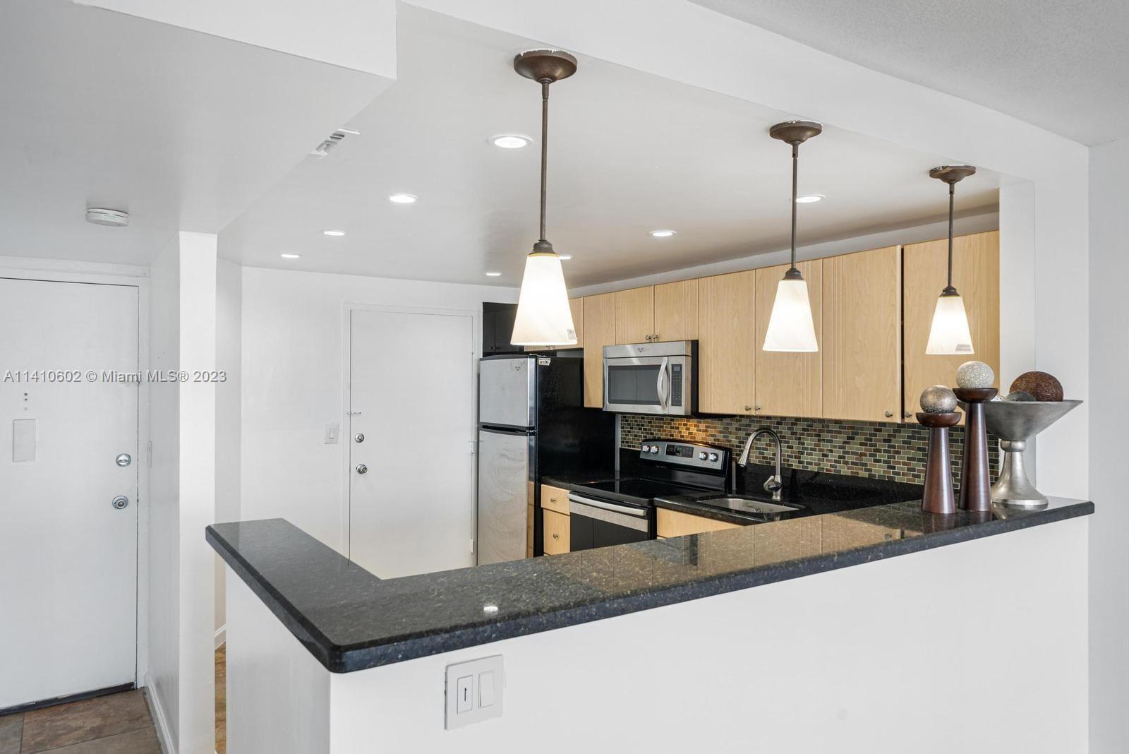 BUCKLEY TOWERS CONDO - EA - Residential Lease