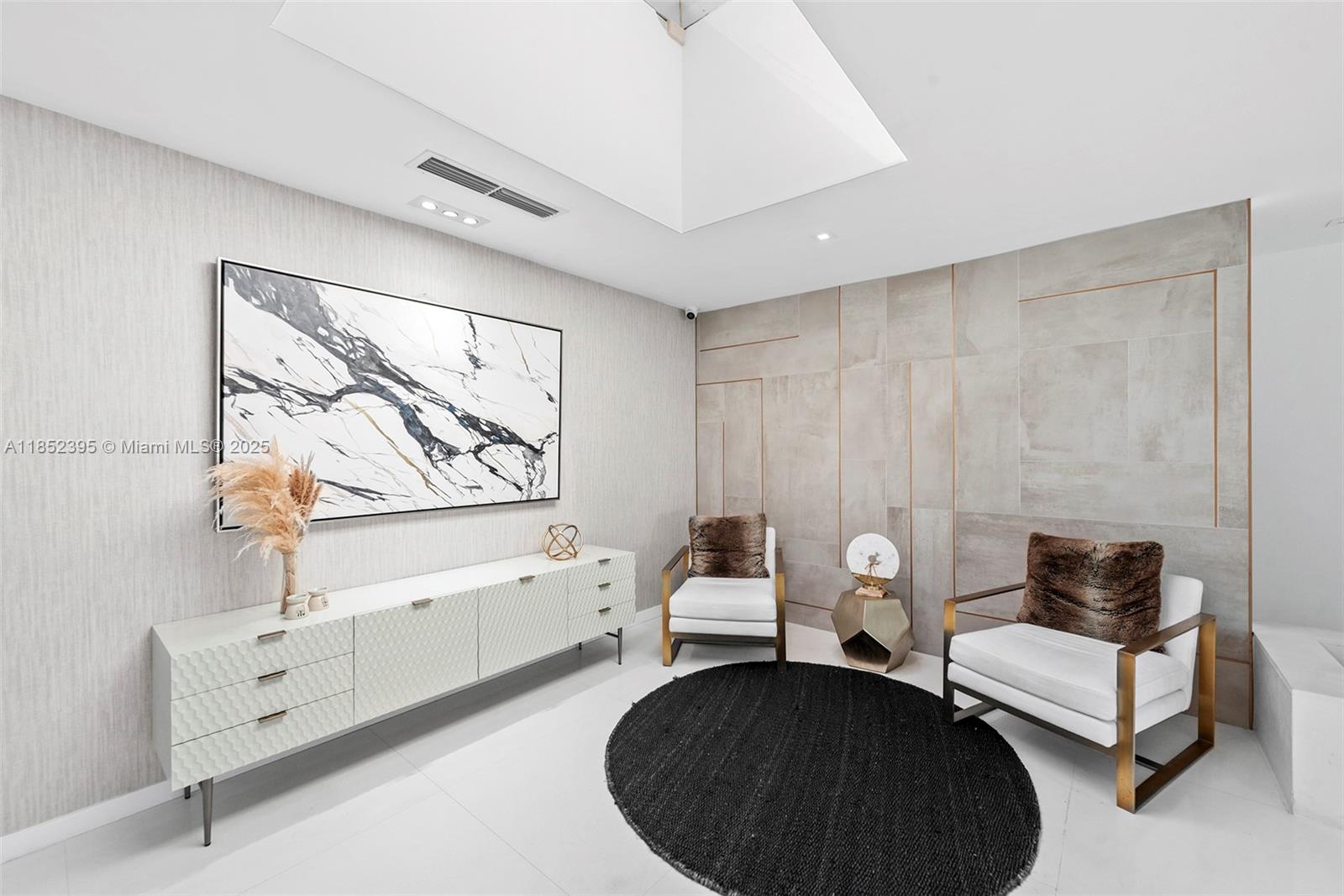 GOLDEN BEACH SEC D - Residential