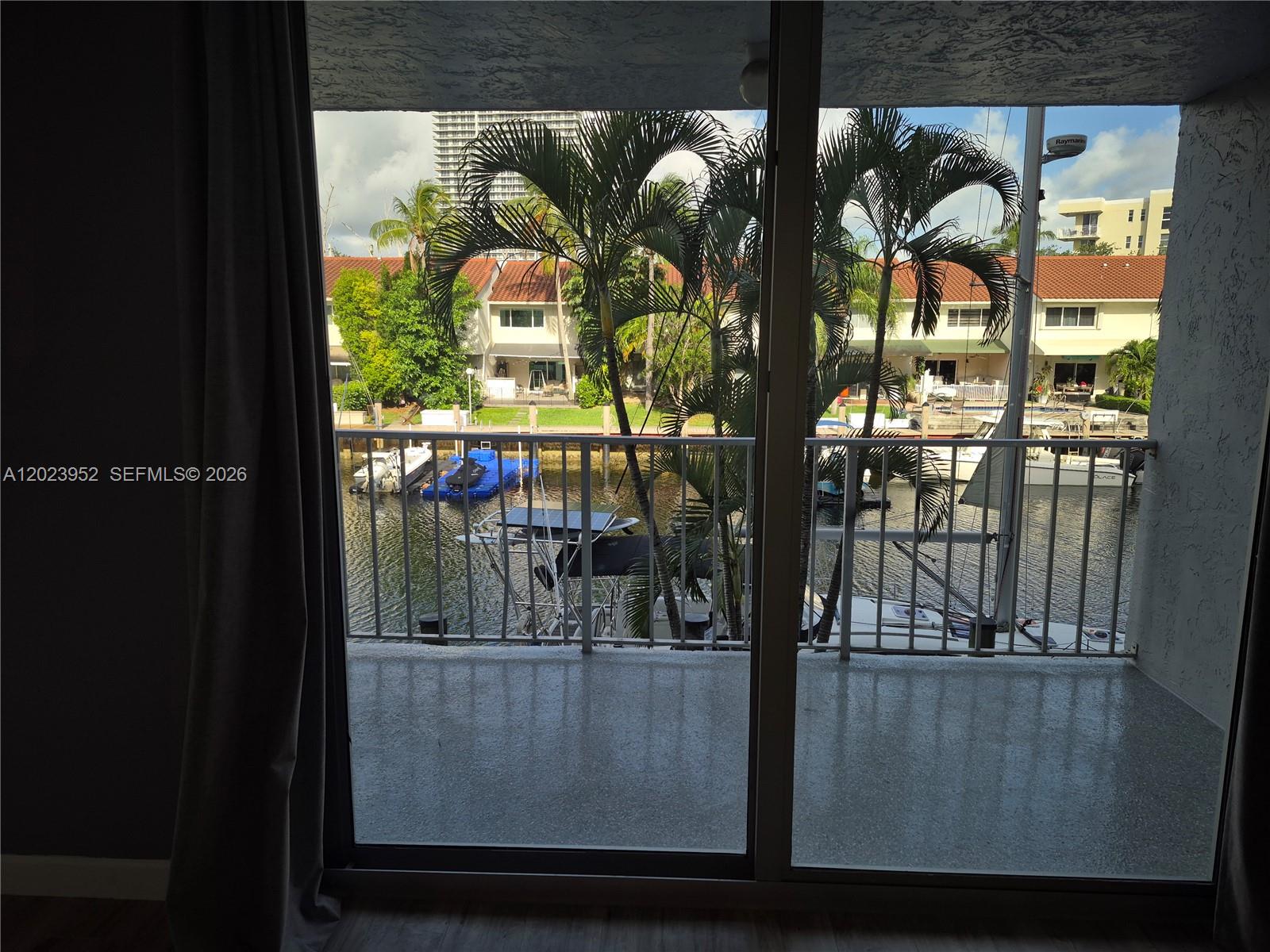 REEF WEST CONDO - Residential