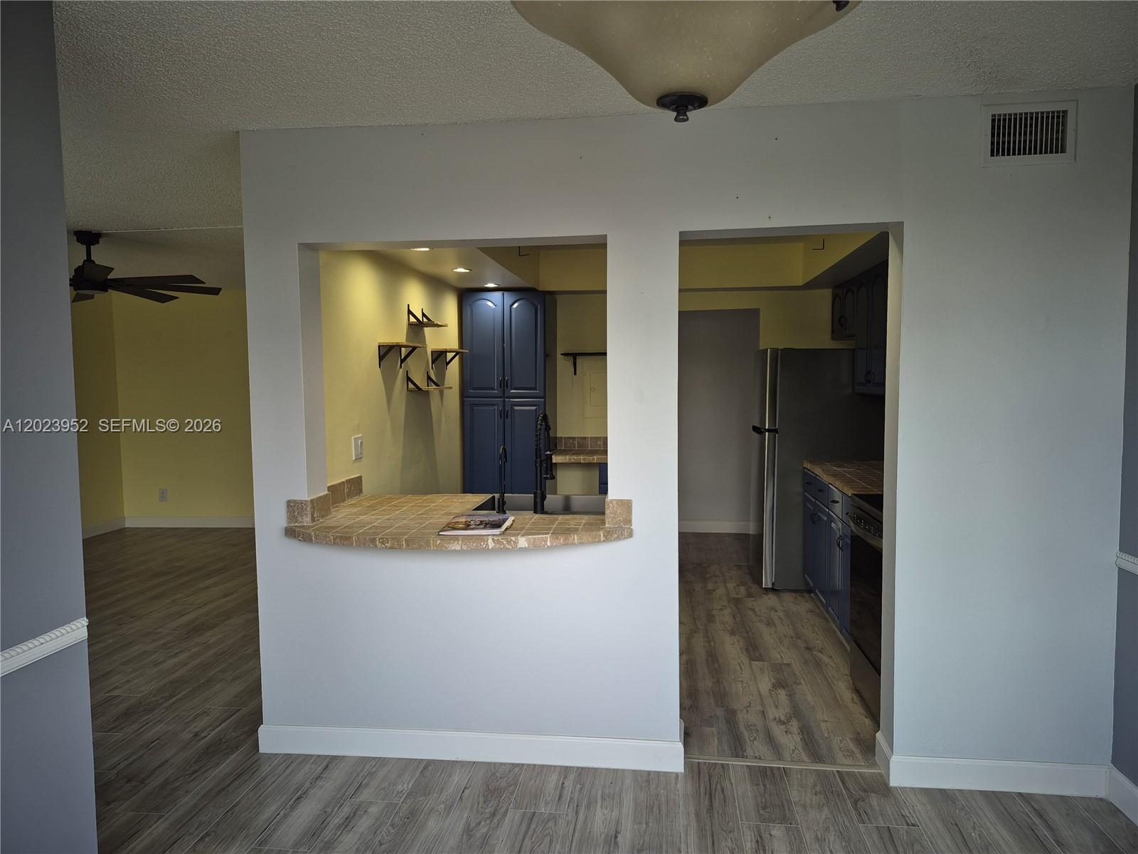 REEF WEST CONDO - Residential