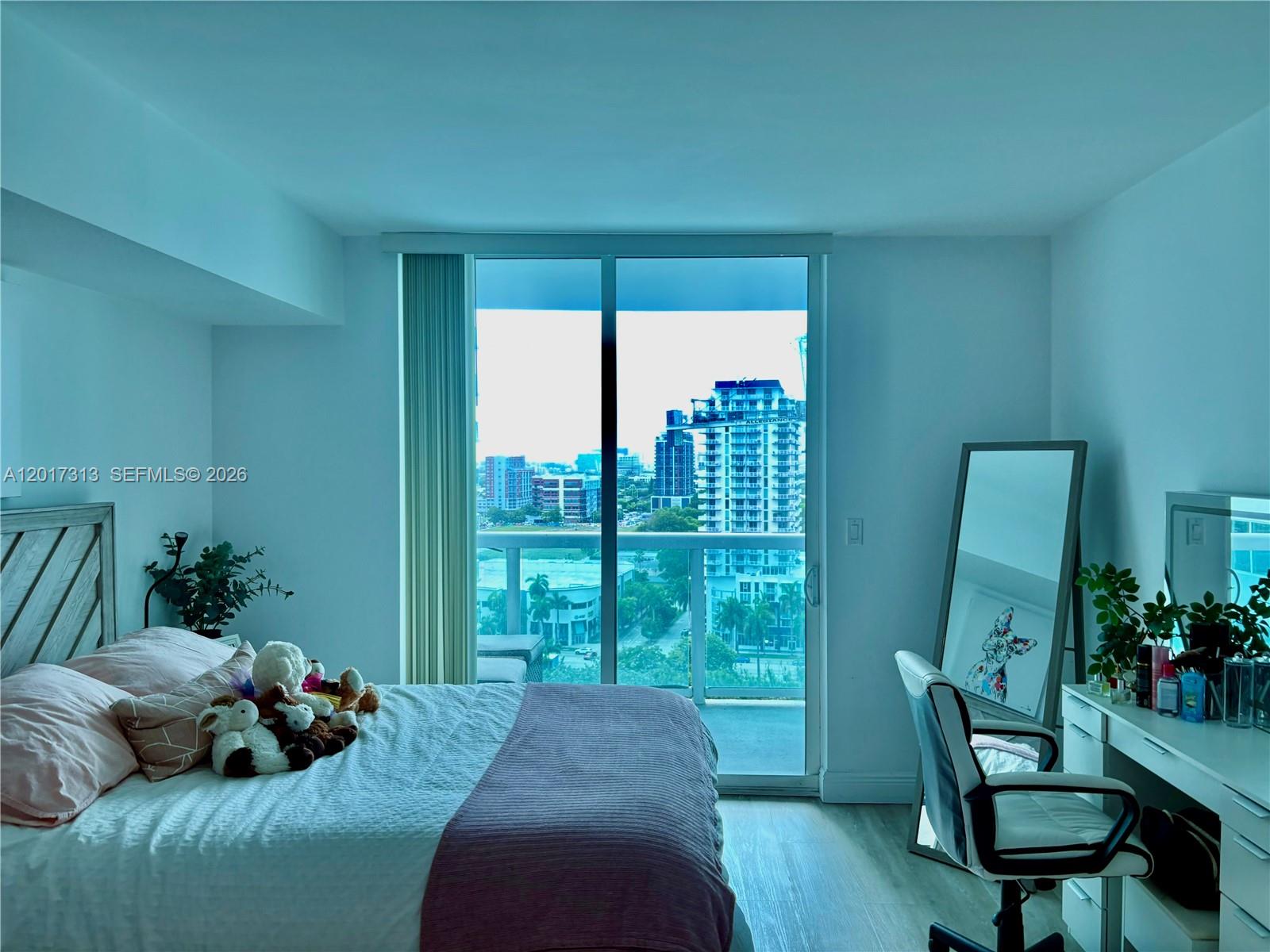 1800 CLUB CONDO - Residential