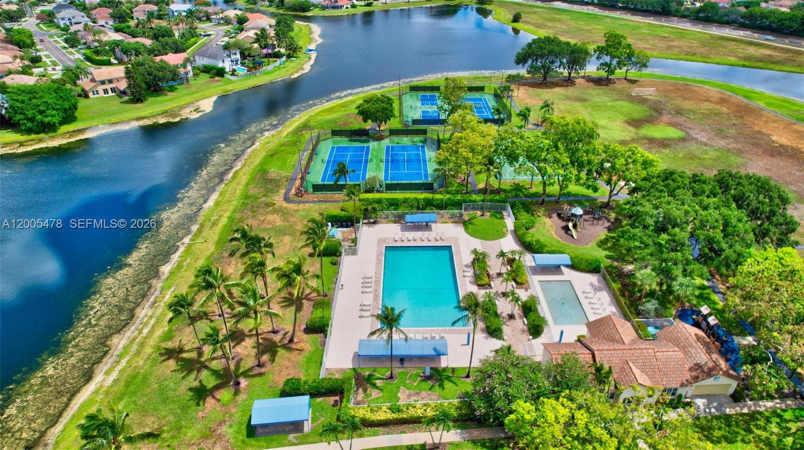 LAKE CHARLESTON TRS T AND - Residential