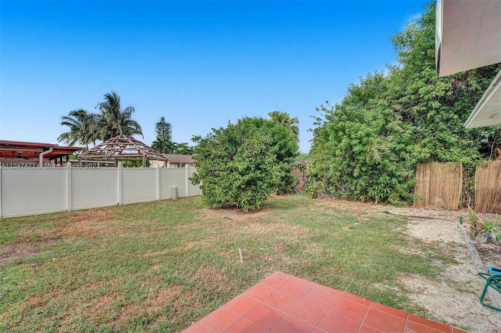 WAWRZYNIAK ACRES NORTH - Residential Lease