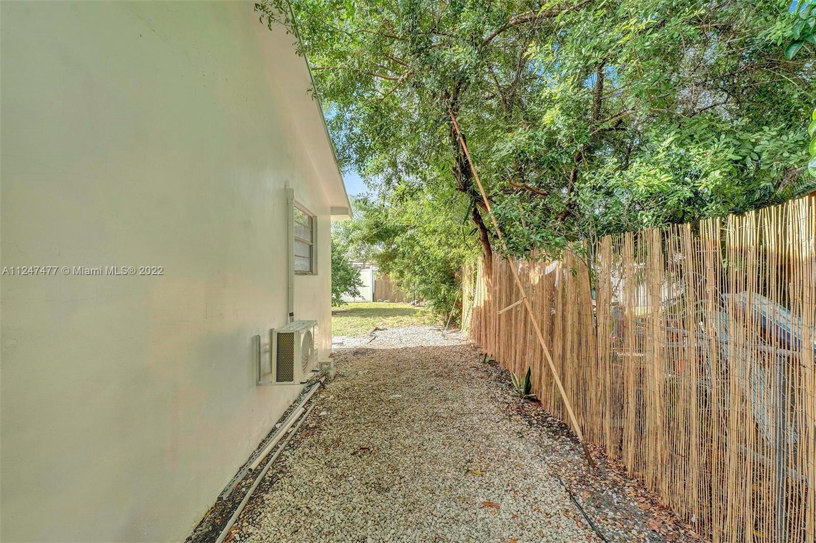 WAWRZYNIAK ACRES NORTH - Residential Lease