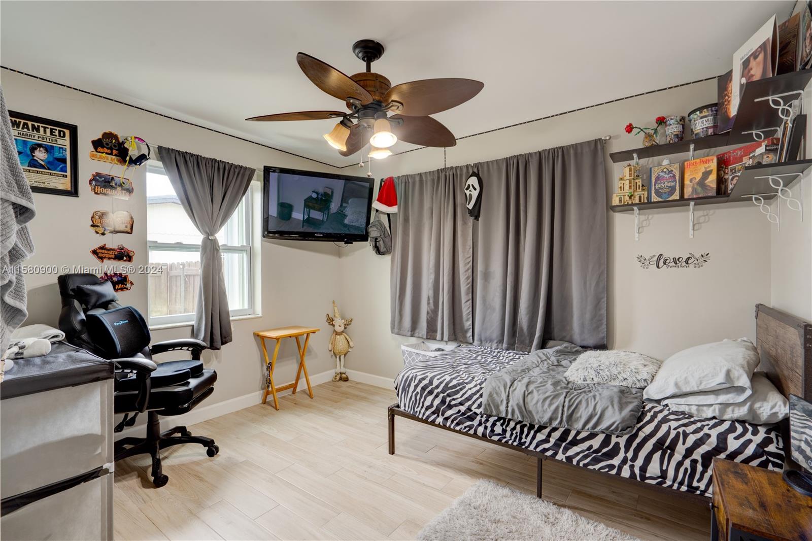 BREEZE HAVEN - Residential