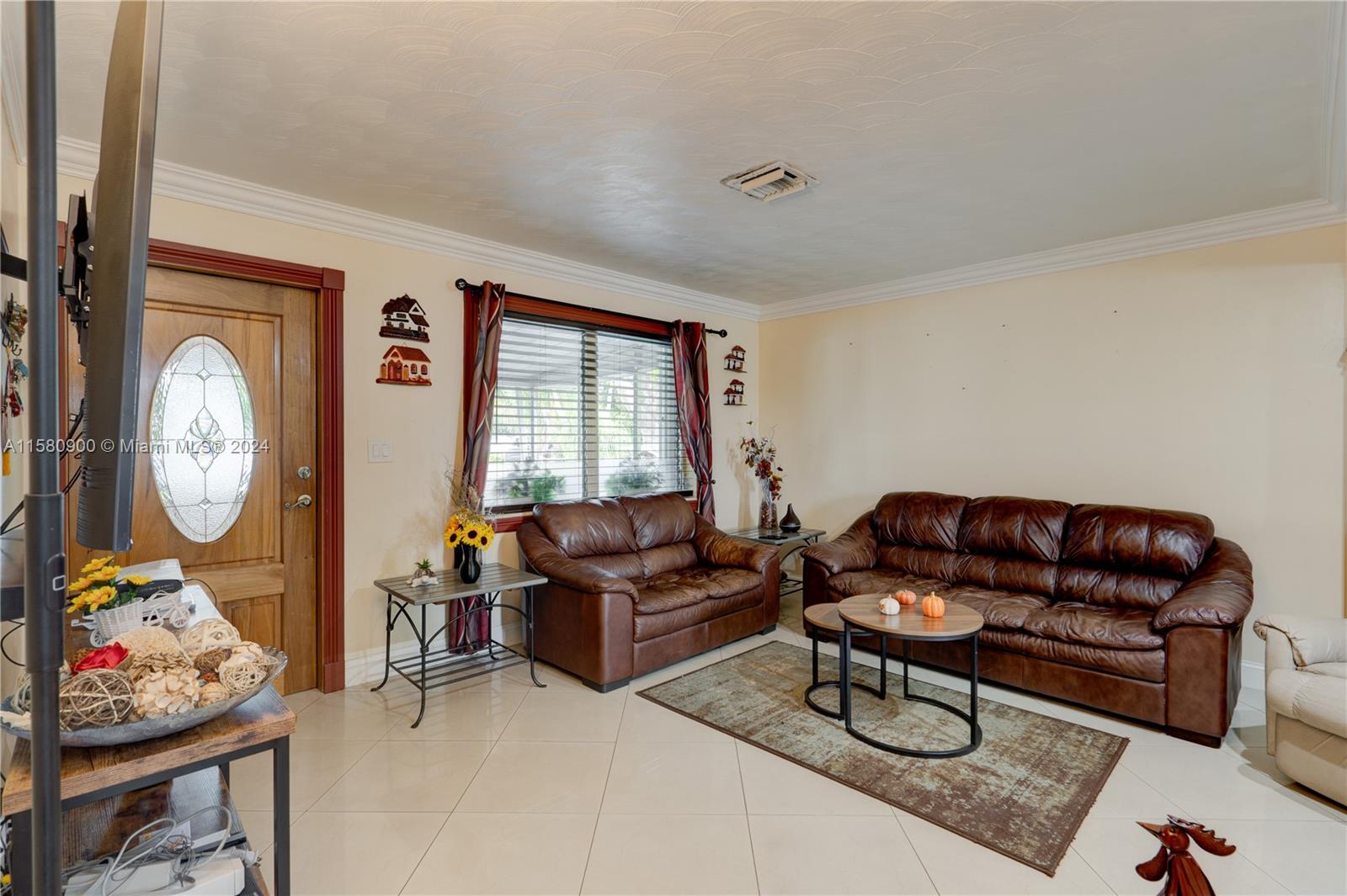 BREEZE HAVEN - Residential