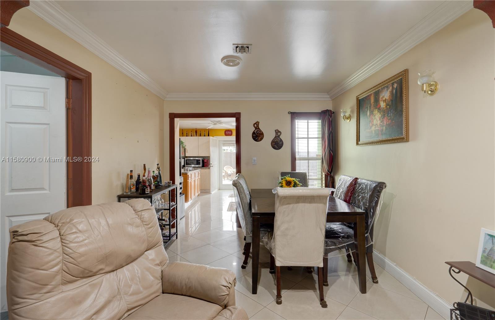 BREEZE HAVEN - Residential