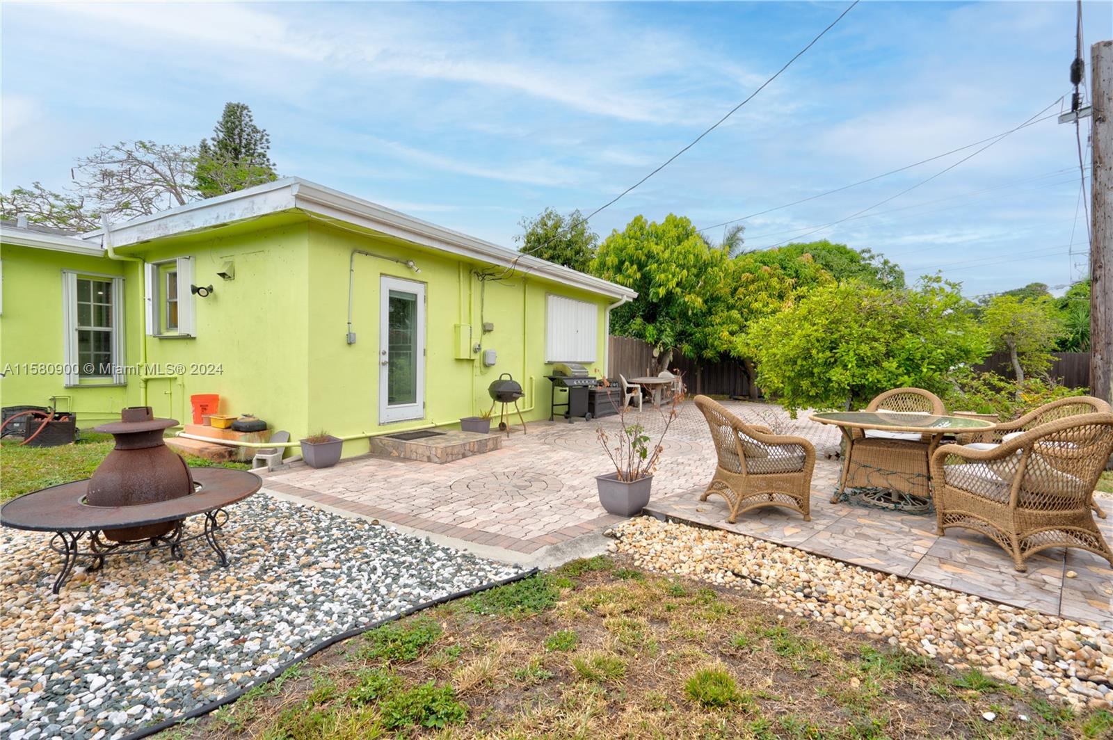 BREEZE HAVEN - Residential