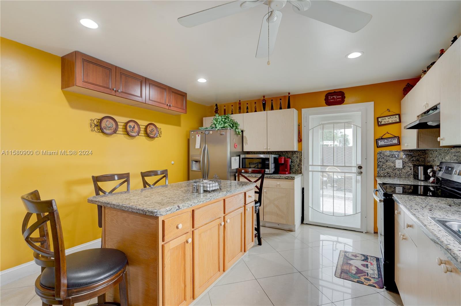 BREEZE HAVEN - Residential