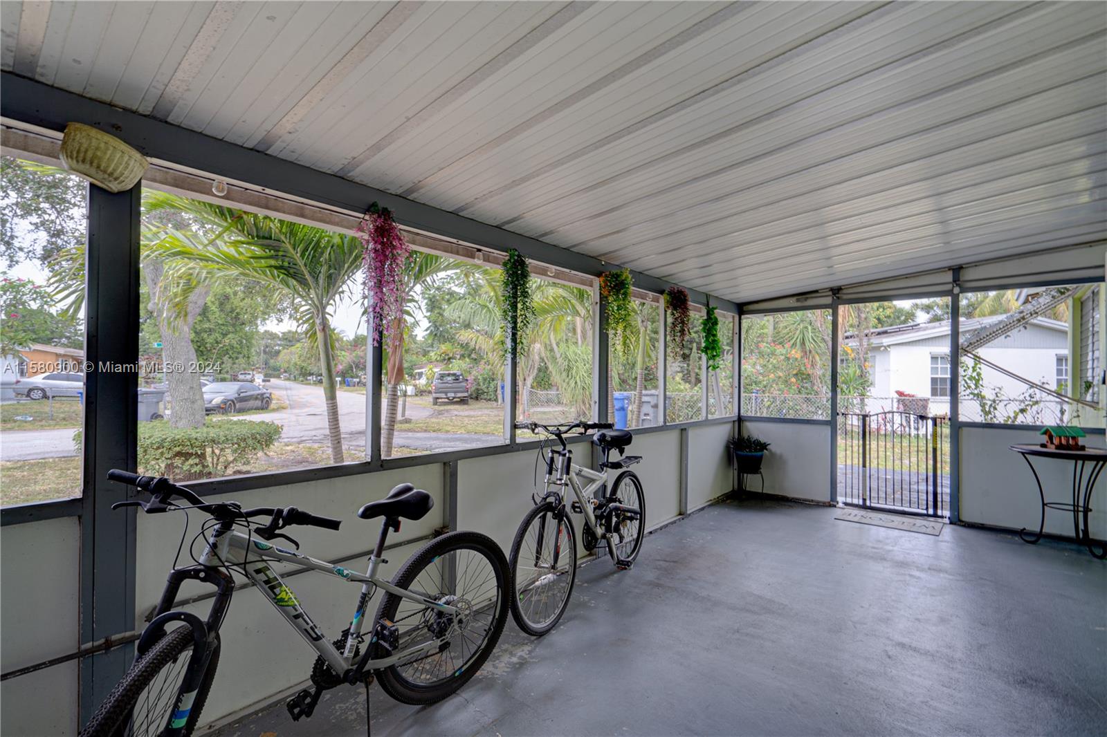 BREEZE HAVEN - Residential