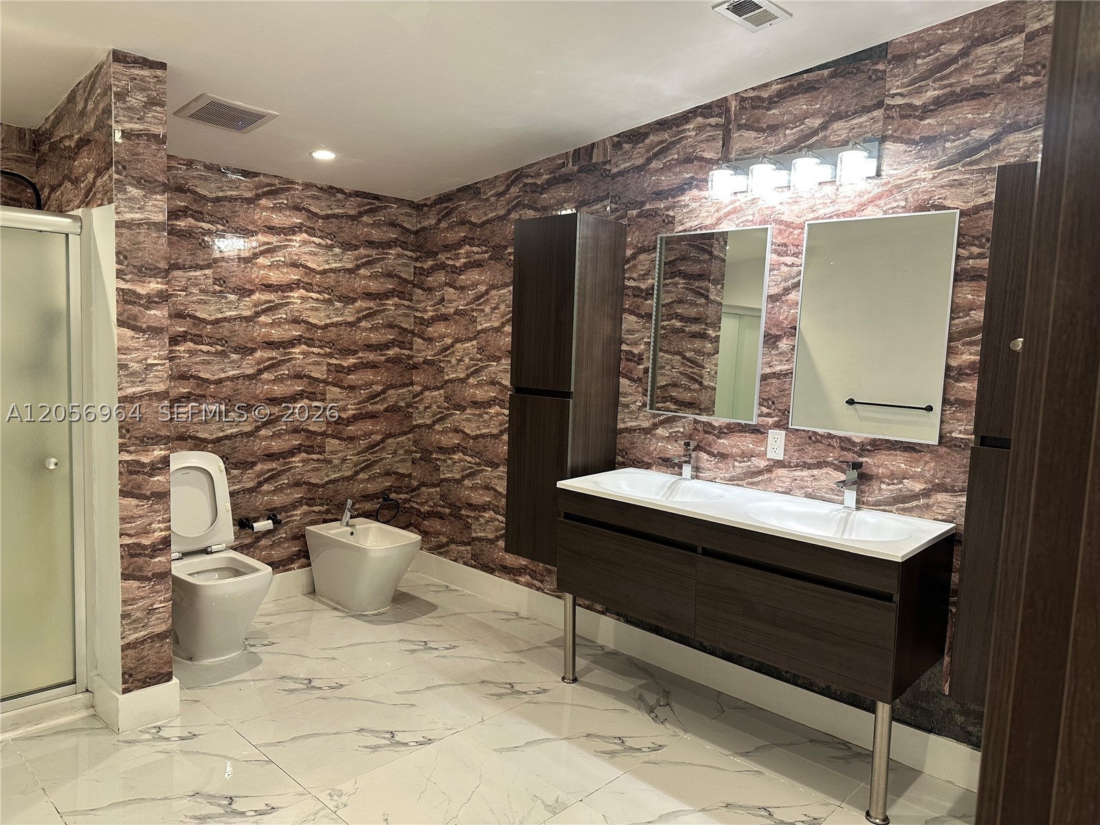 COCOWALK ESTATES - Residential