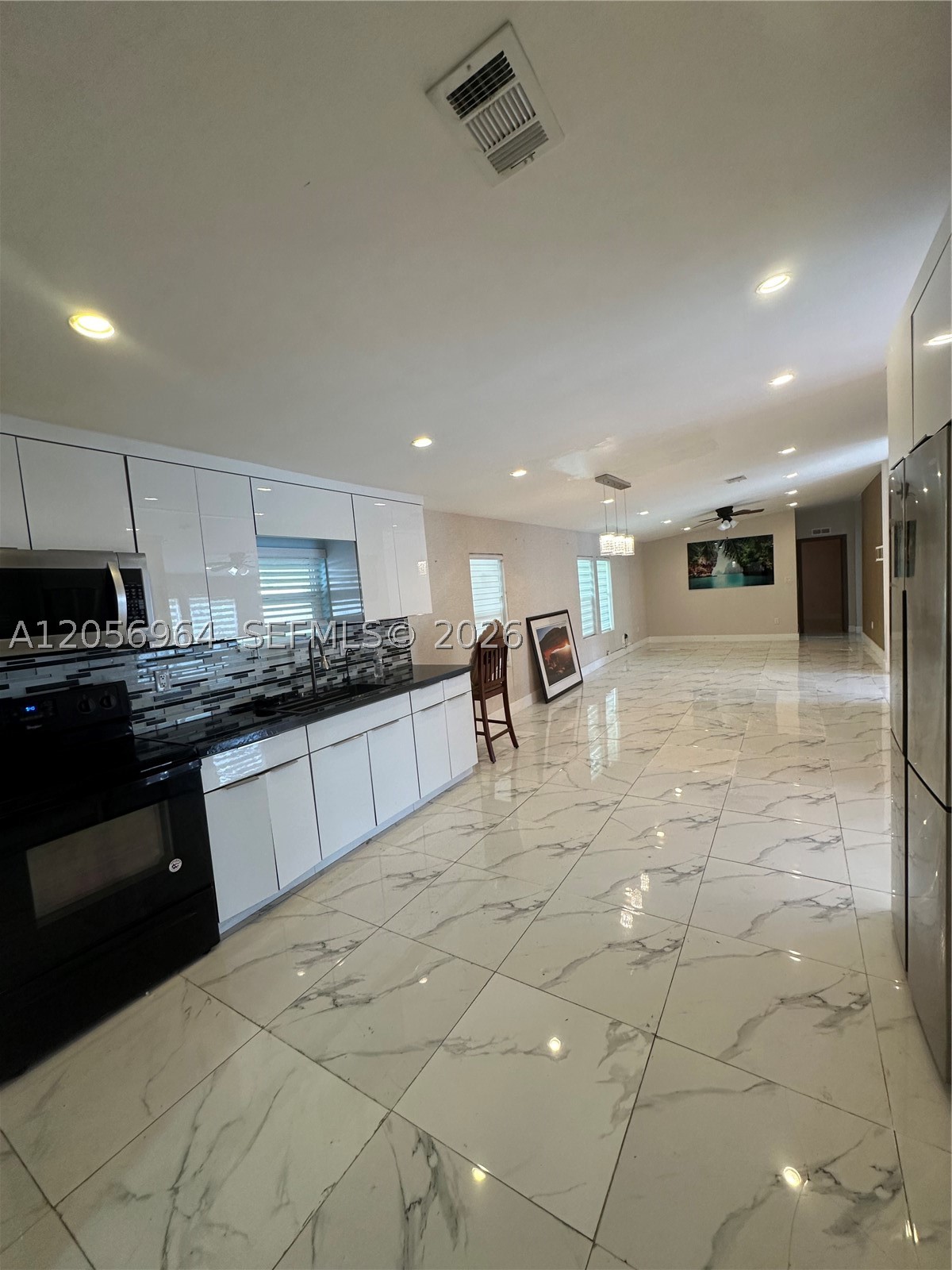 COCOWALK ESTATES - Residential