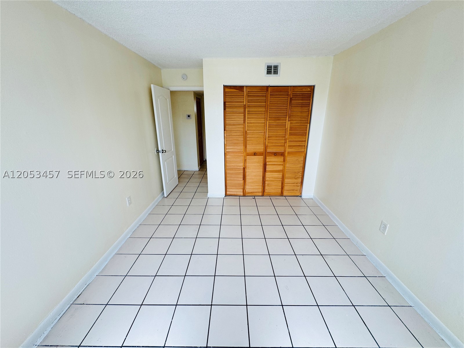 SUNSET HILLS I CONDO - Residential