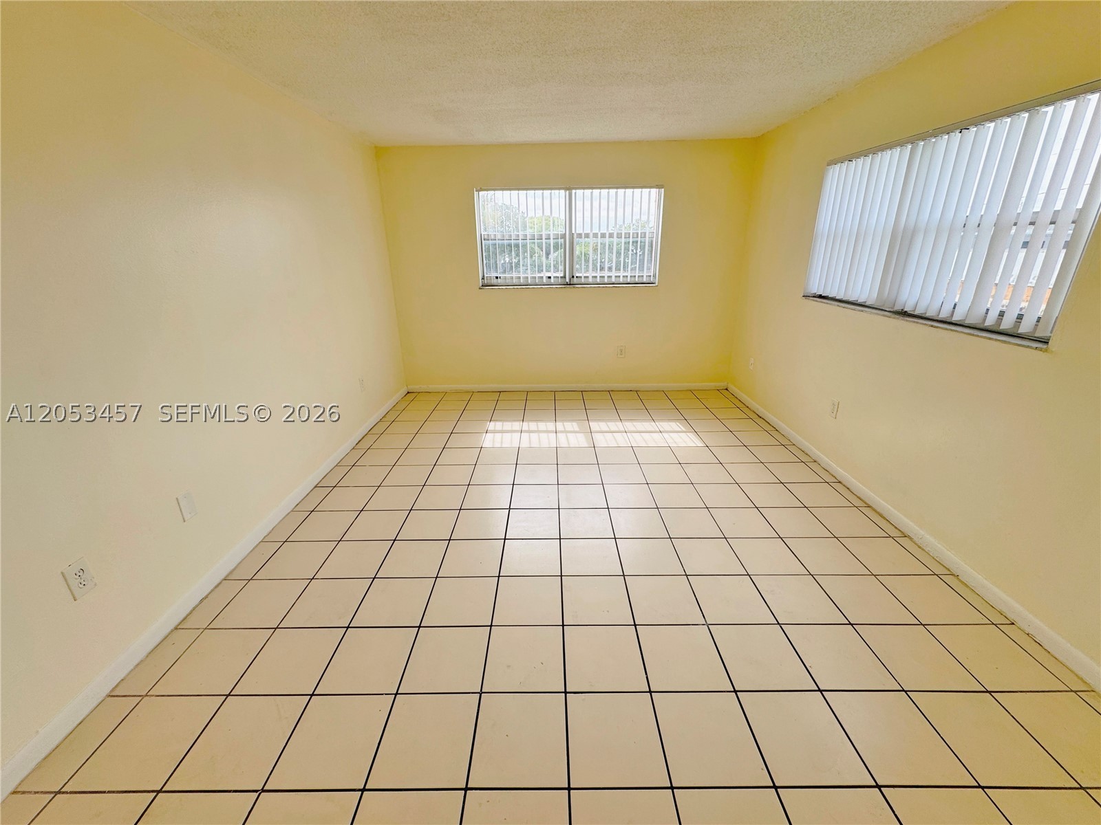 SUNSET HILLS I CONDO - Residential