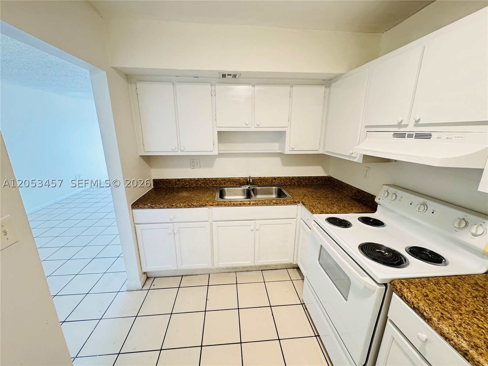 SUNSET HILLS I CONDO - Residential
