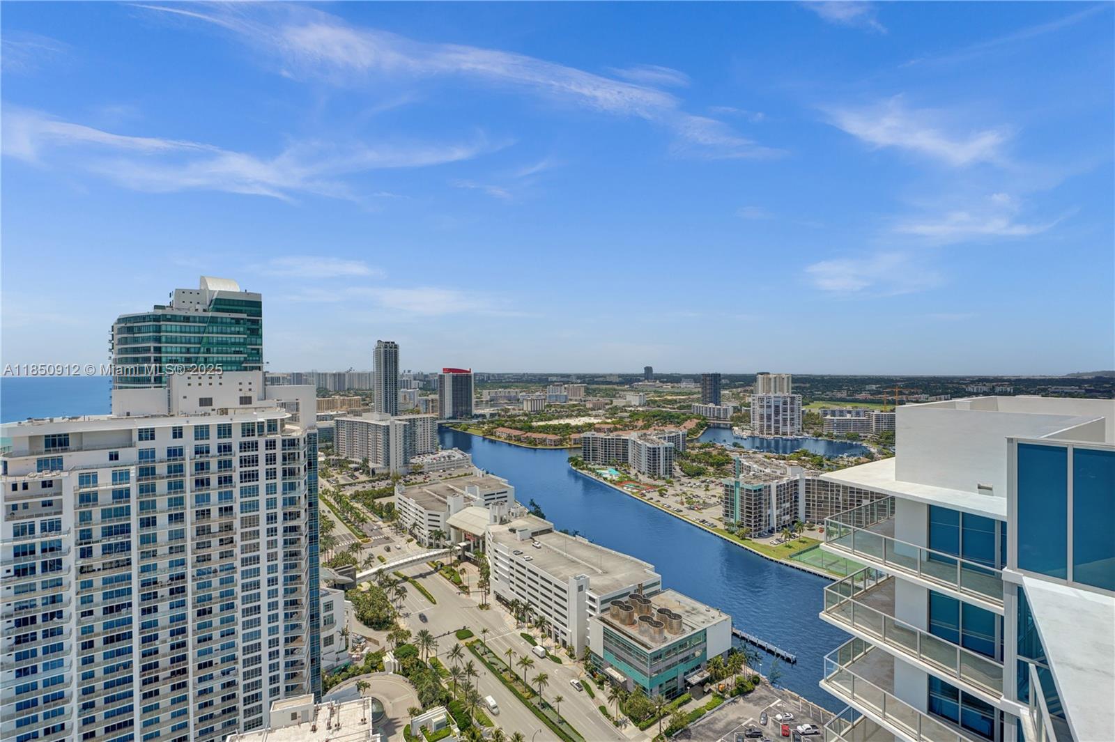 OCEAN PALMS - Residential