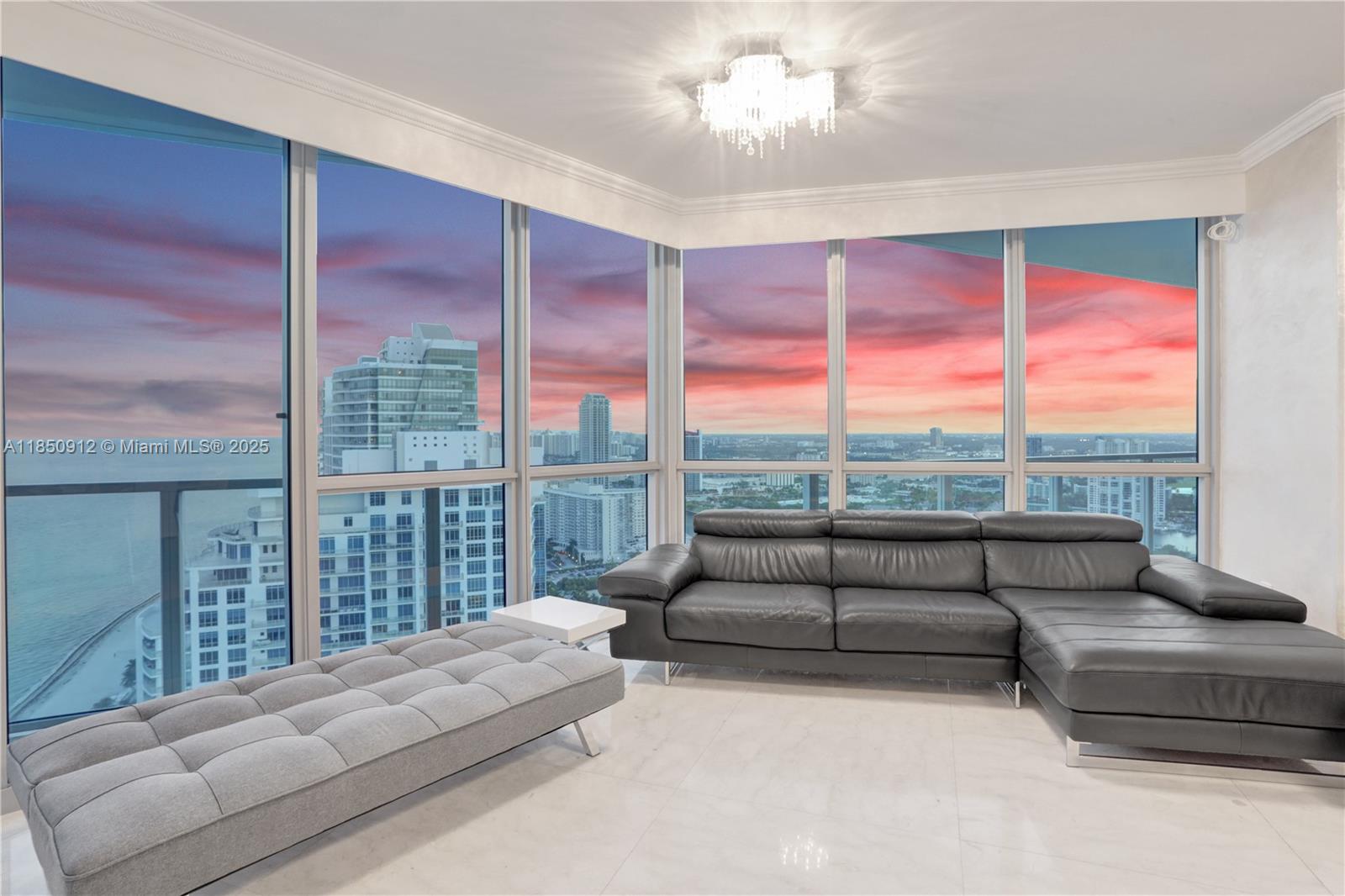 OCEAN PALMS - Residential