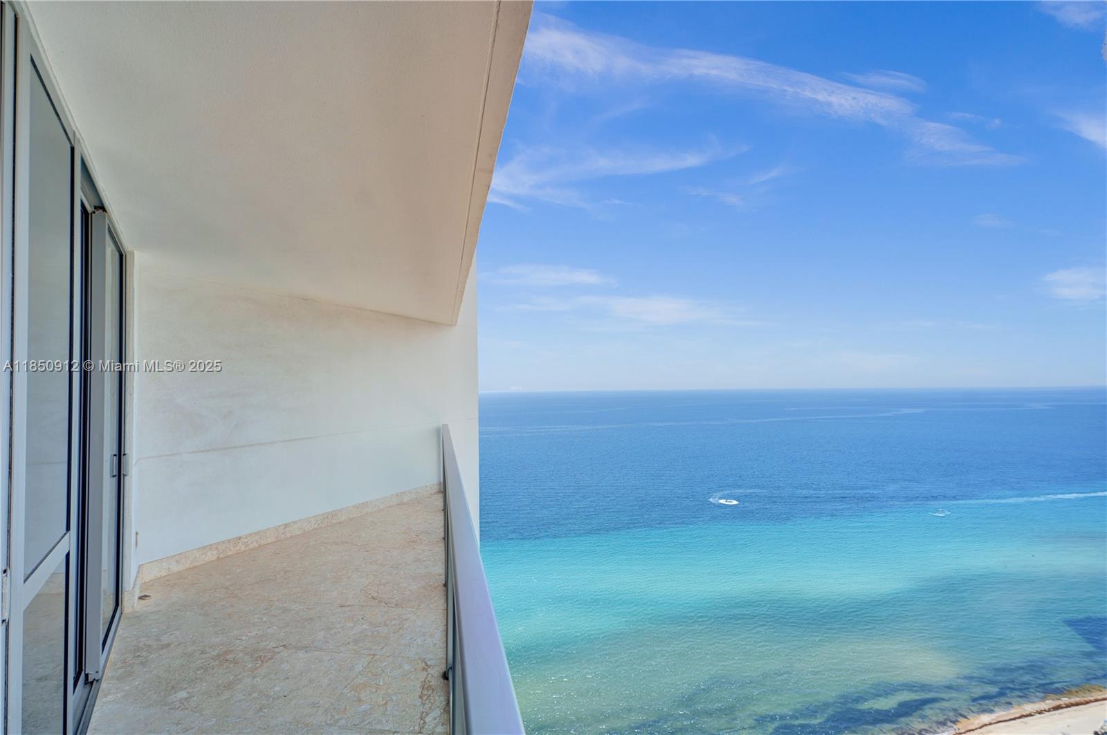 OCEAN PALMS - Residential