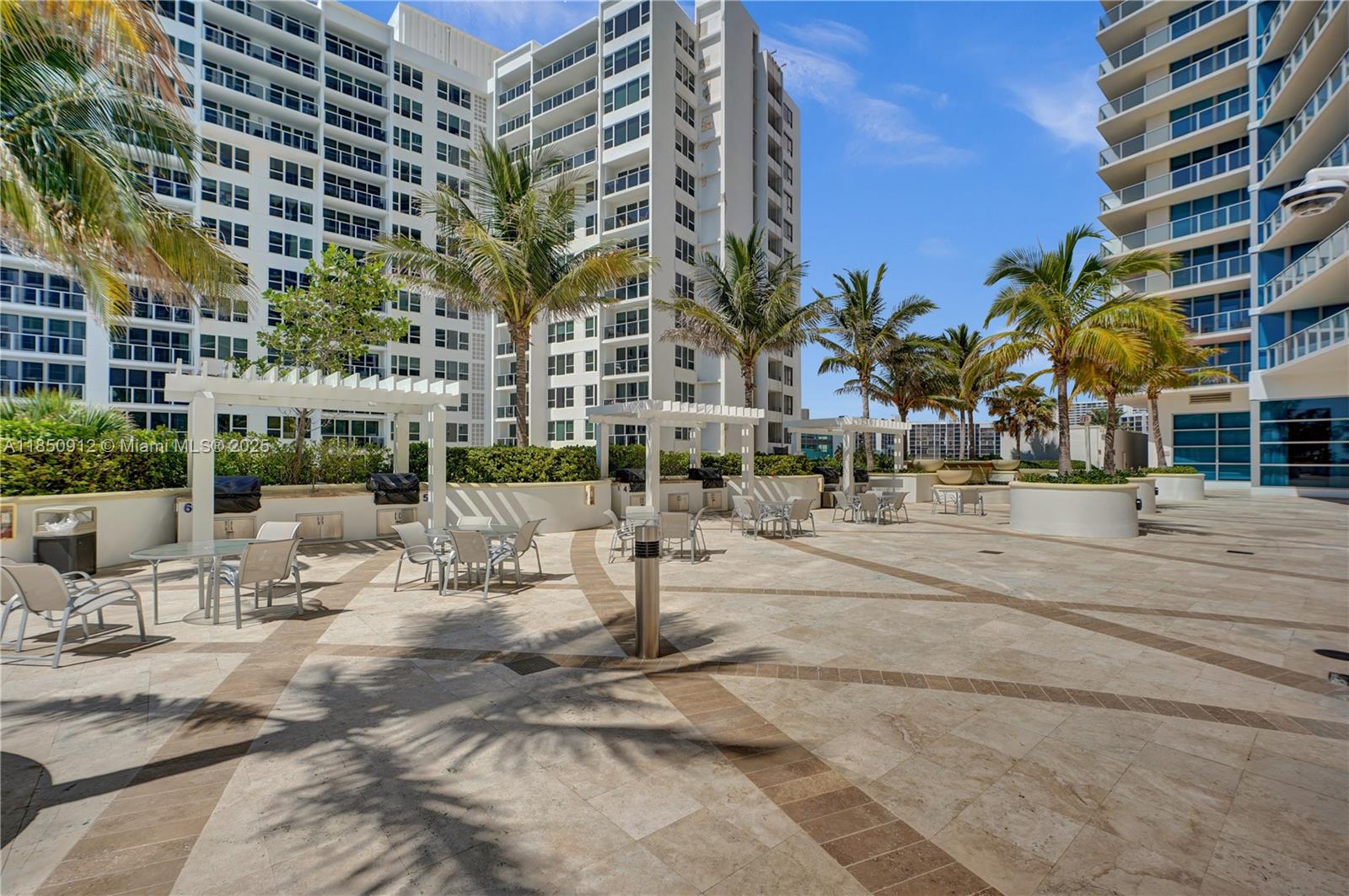 OCEAN PALMS - Residential
