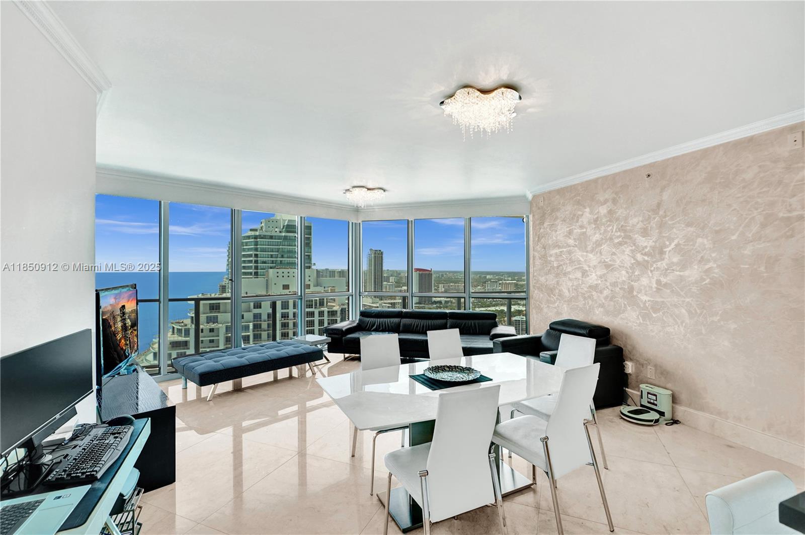 OCEAN PALMS - Residential
