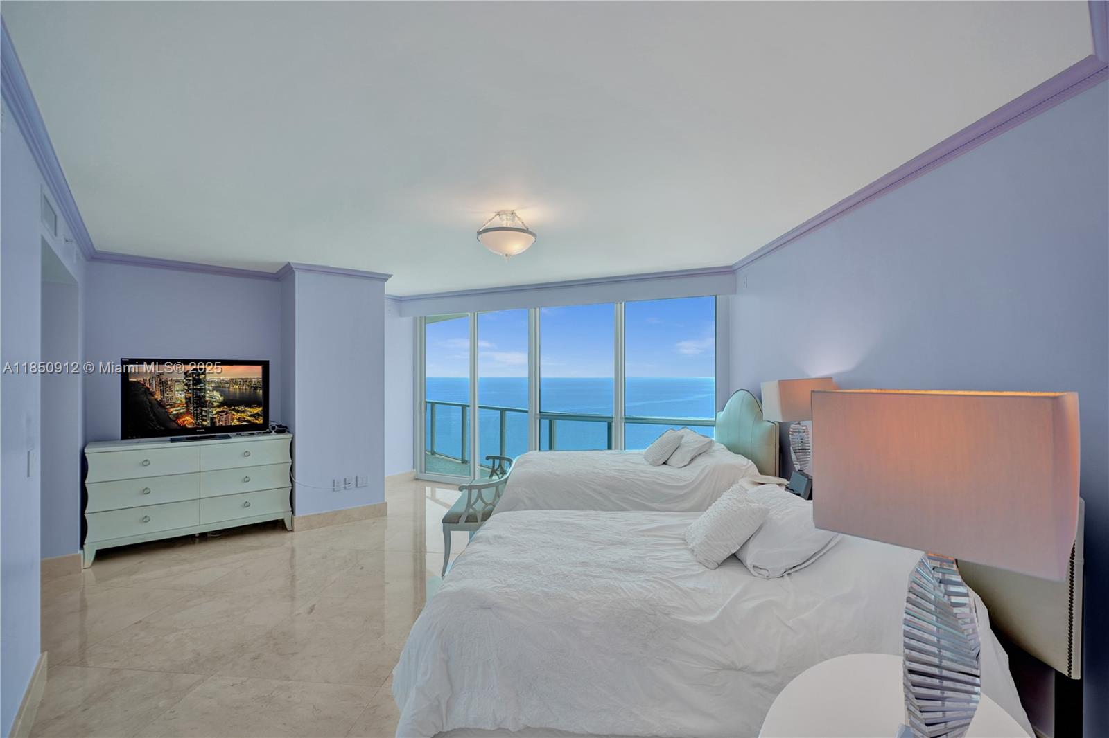 OCEAN PALMS - Residential