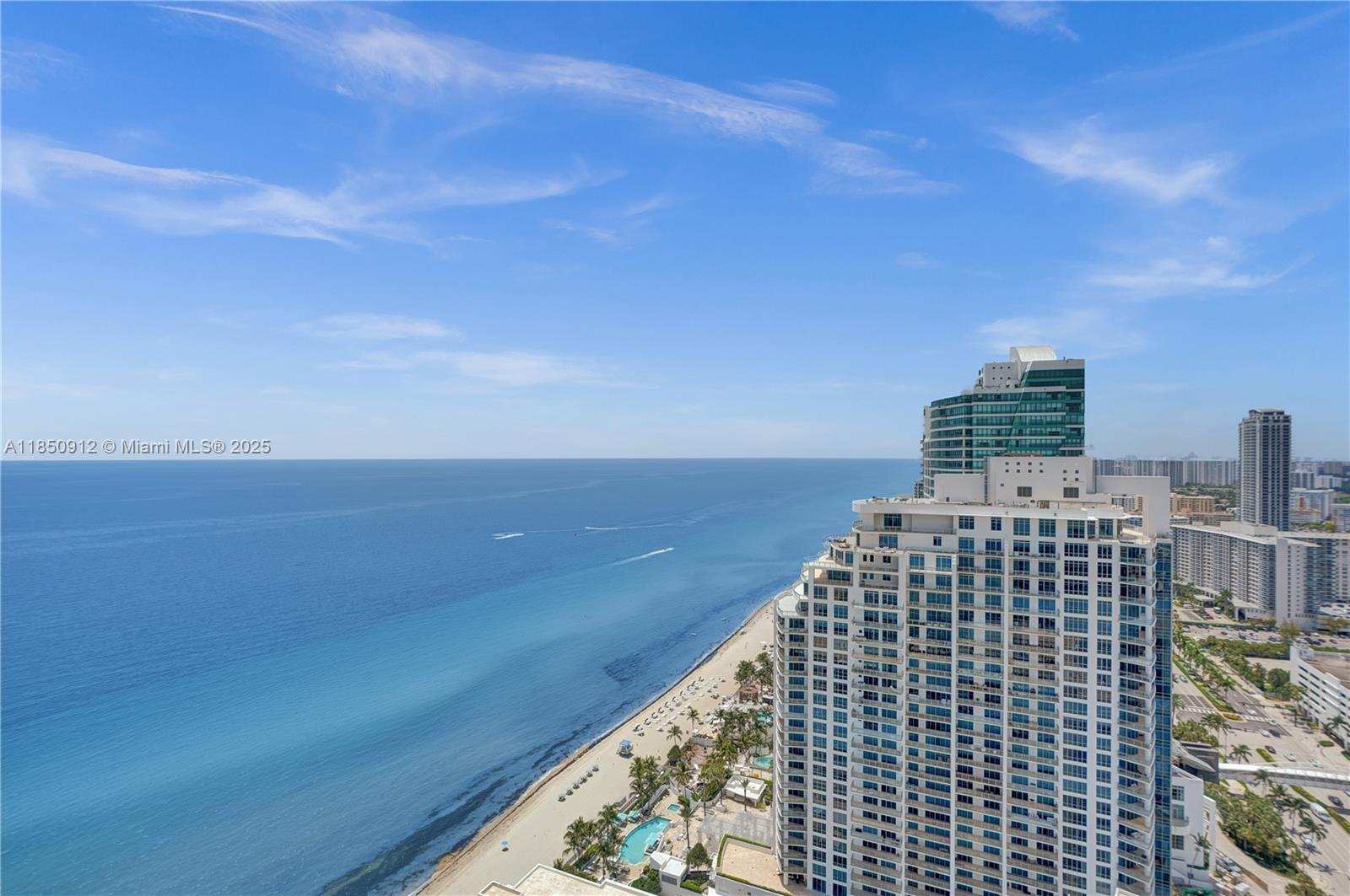 OCEAN PALMS - Residential