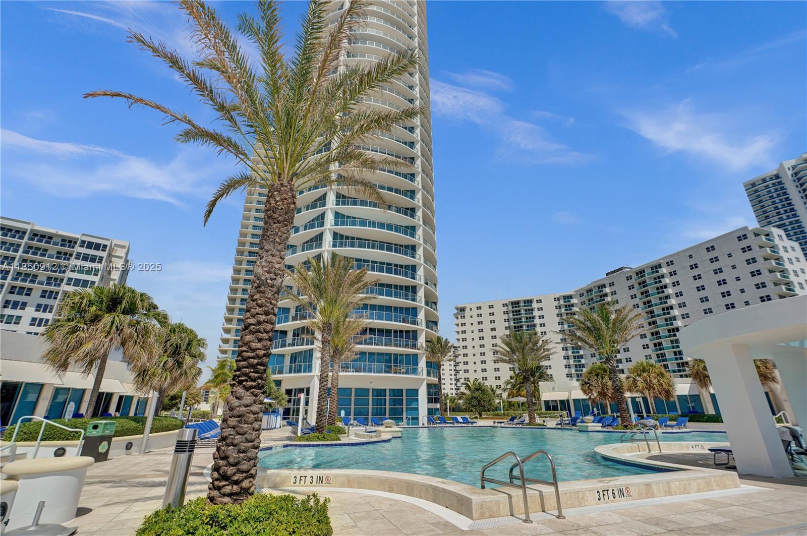 OCEAN PALMS - Residential