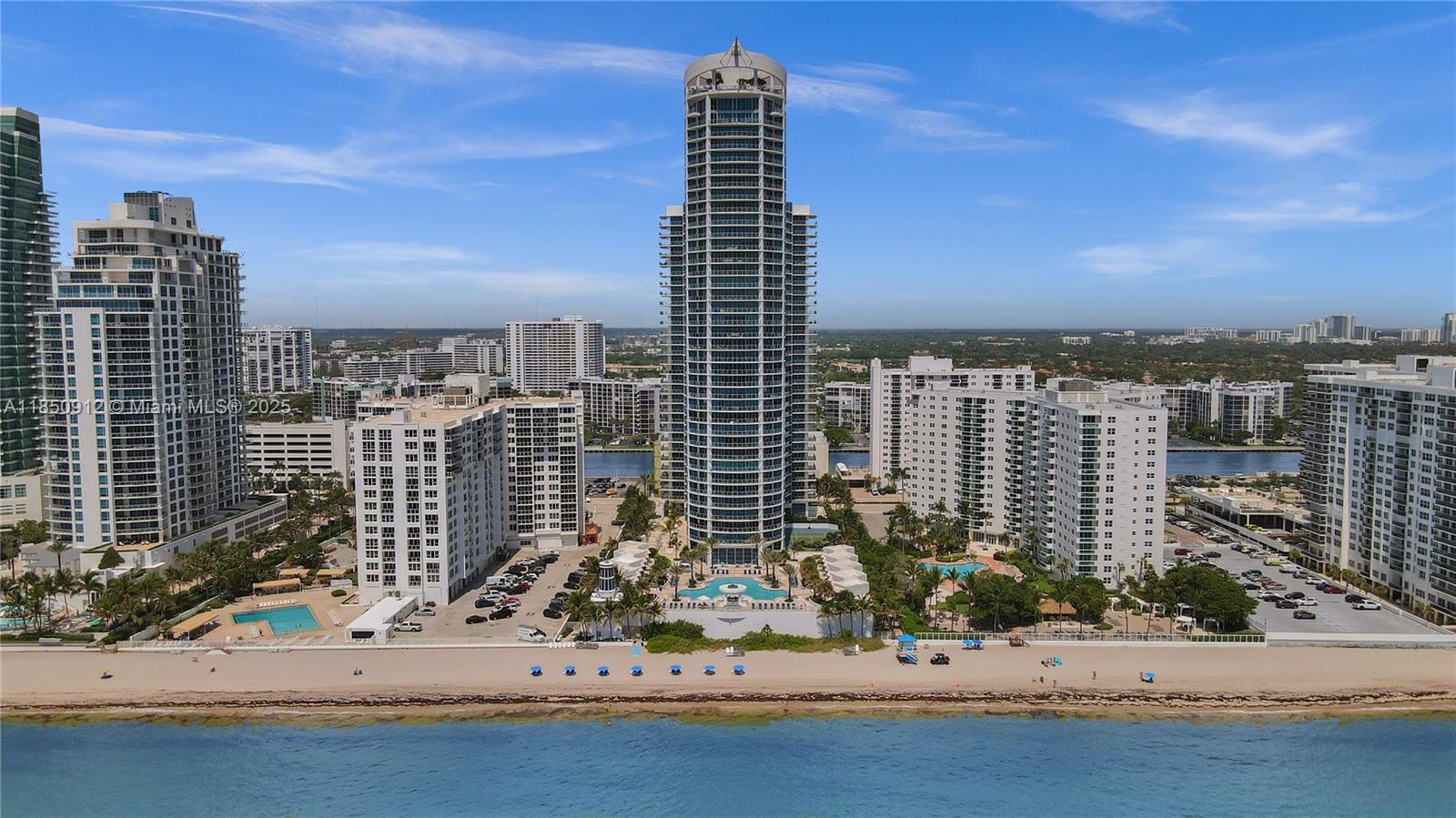 OCEAN PALMS - Residential