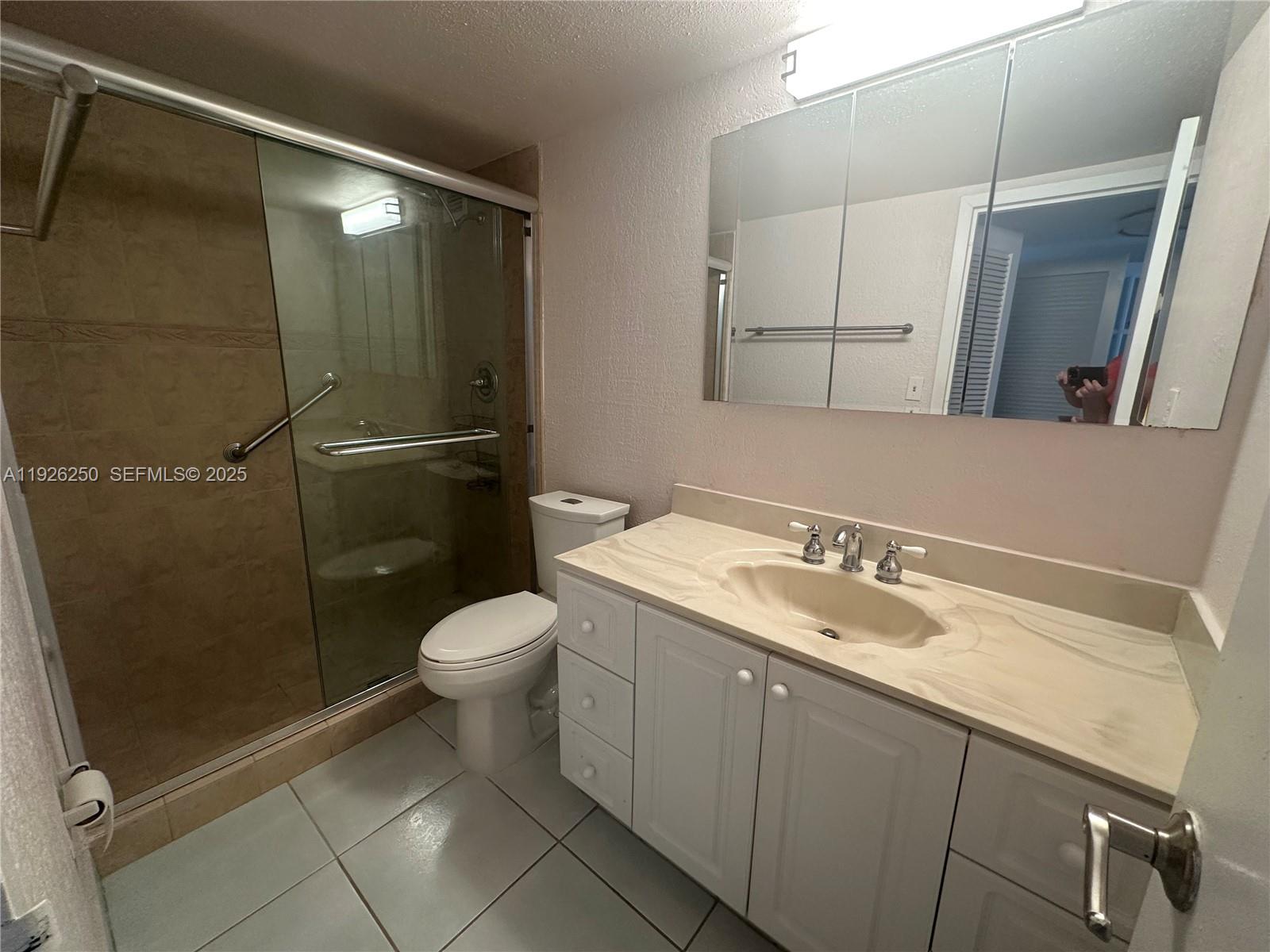 PARKER PLAZA CONDO ESTATE - Residential Lease