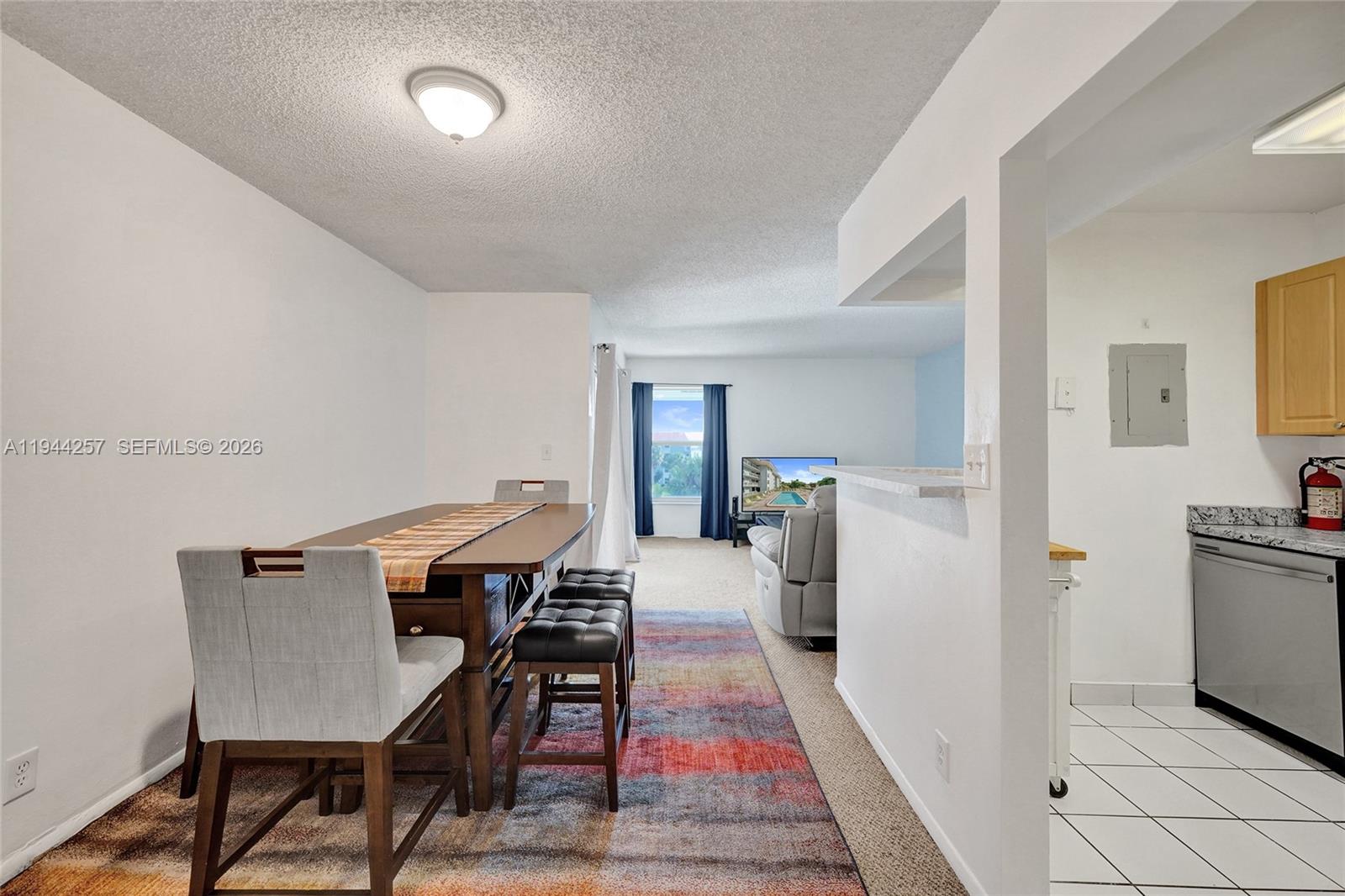 NEWPORT CONDO - Residential