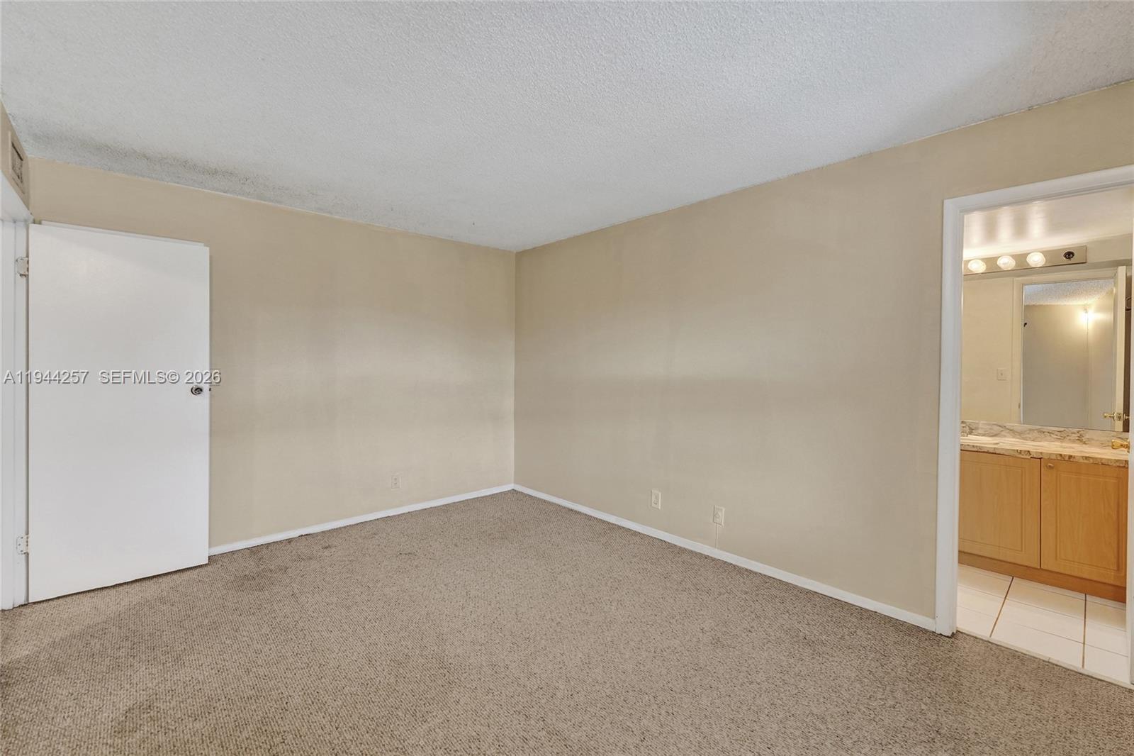 NEWPORT CONDO - Residential