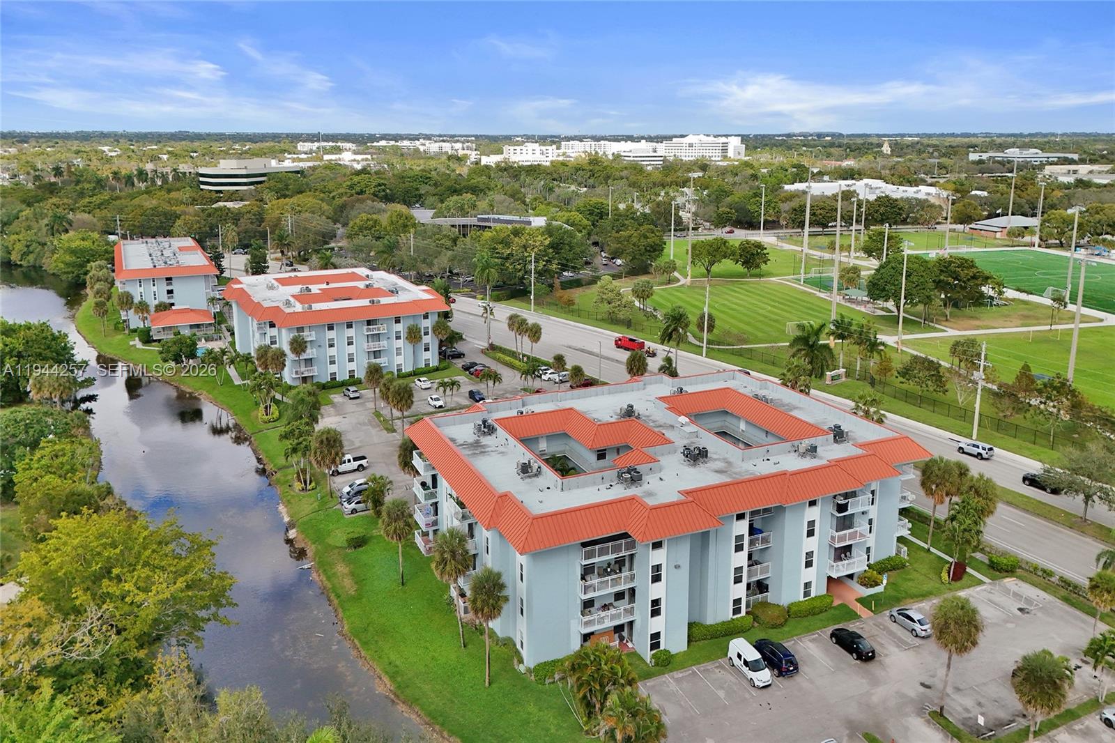 NEWPORT CONDO - Residential