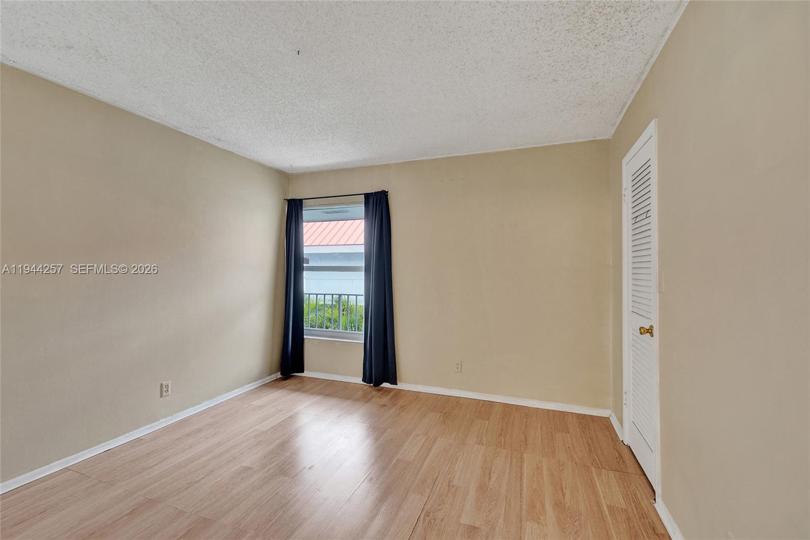 NEWPORT CONDO - Residential