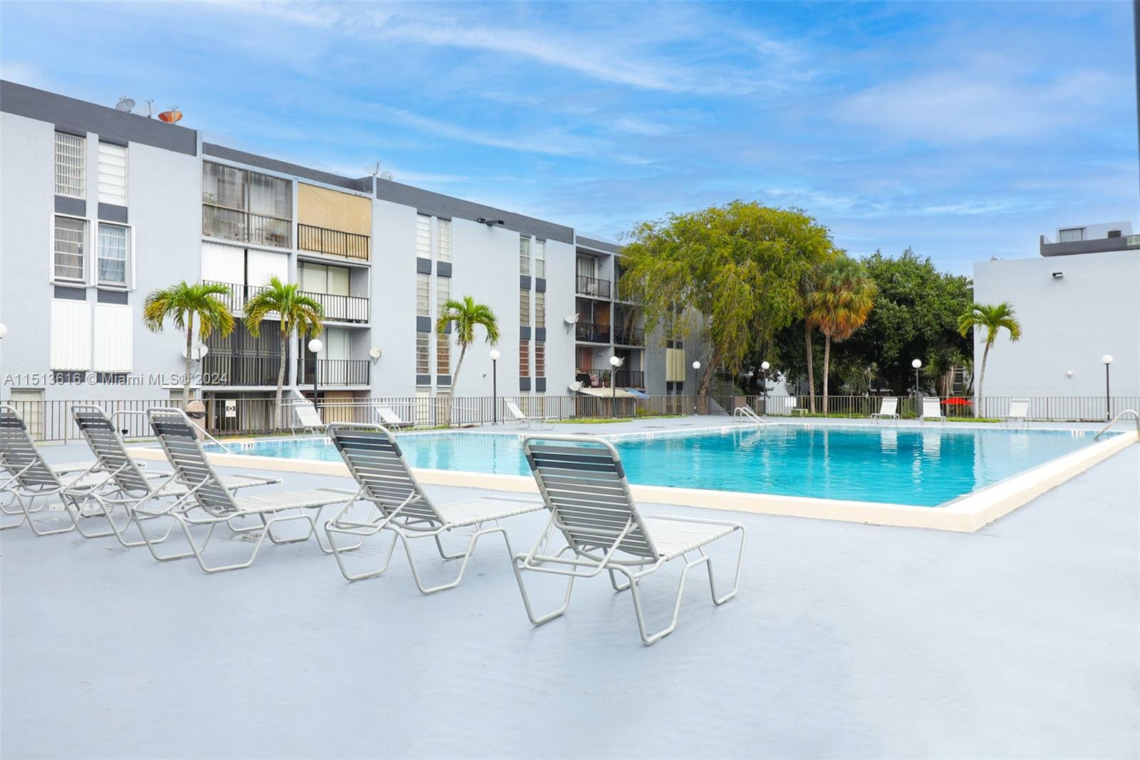 THE GREENS CONDO - Residential