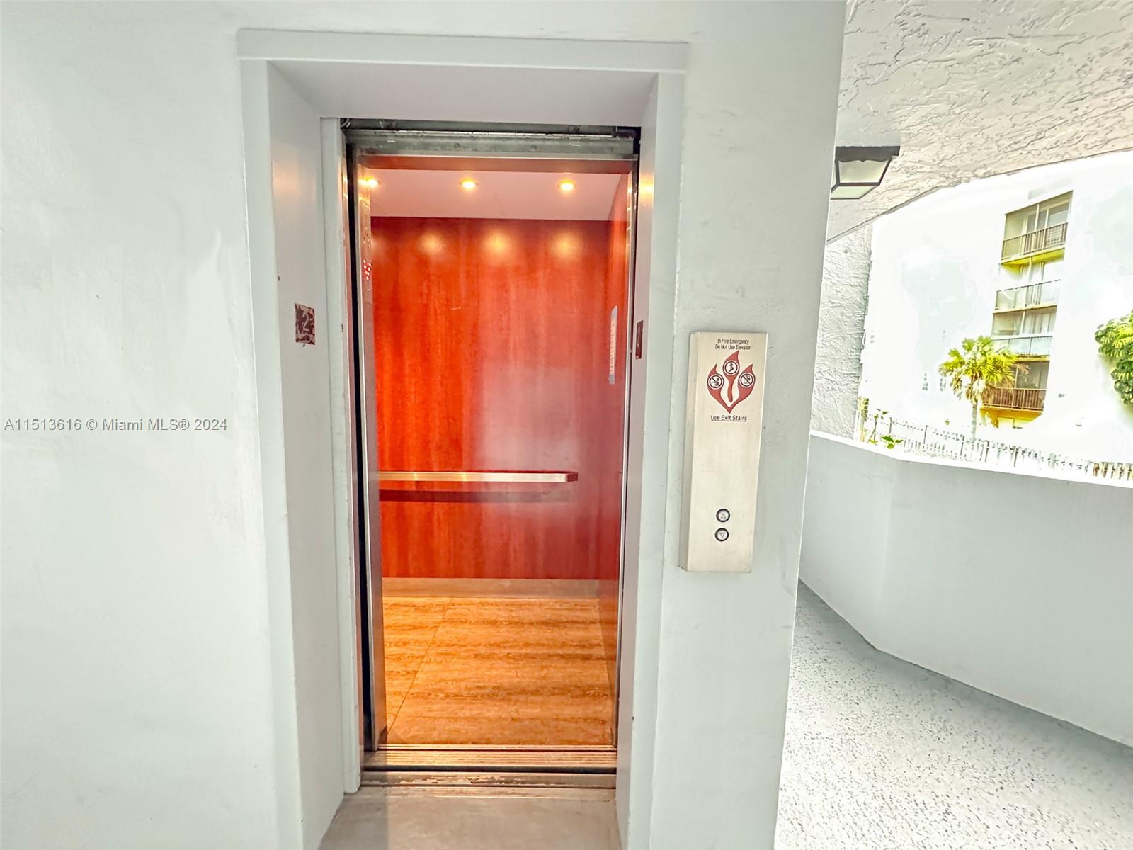 THE GREENS CONDO - Residential