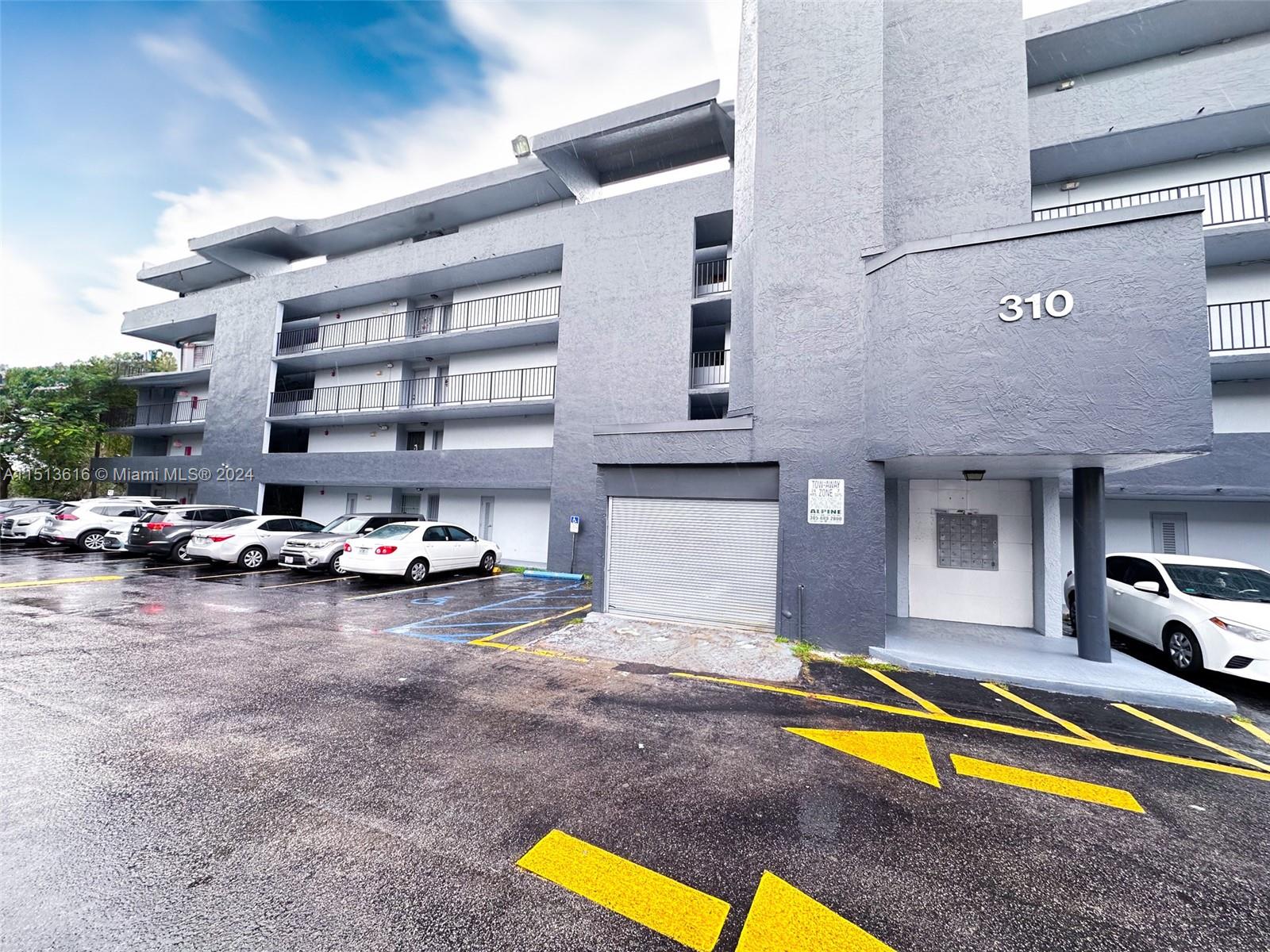 THE GREENS CONDO - Residential