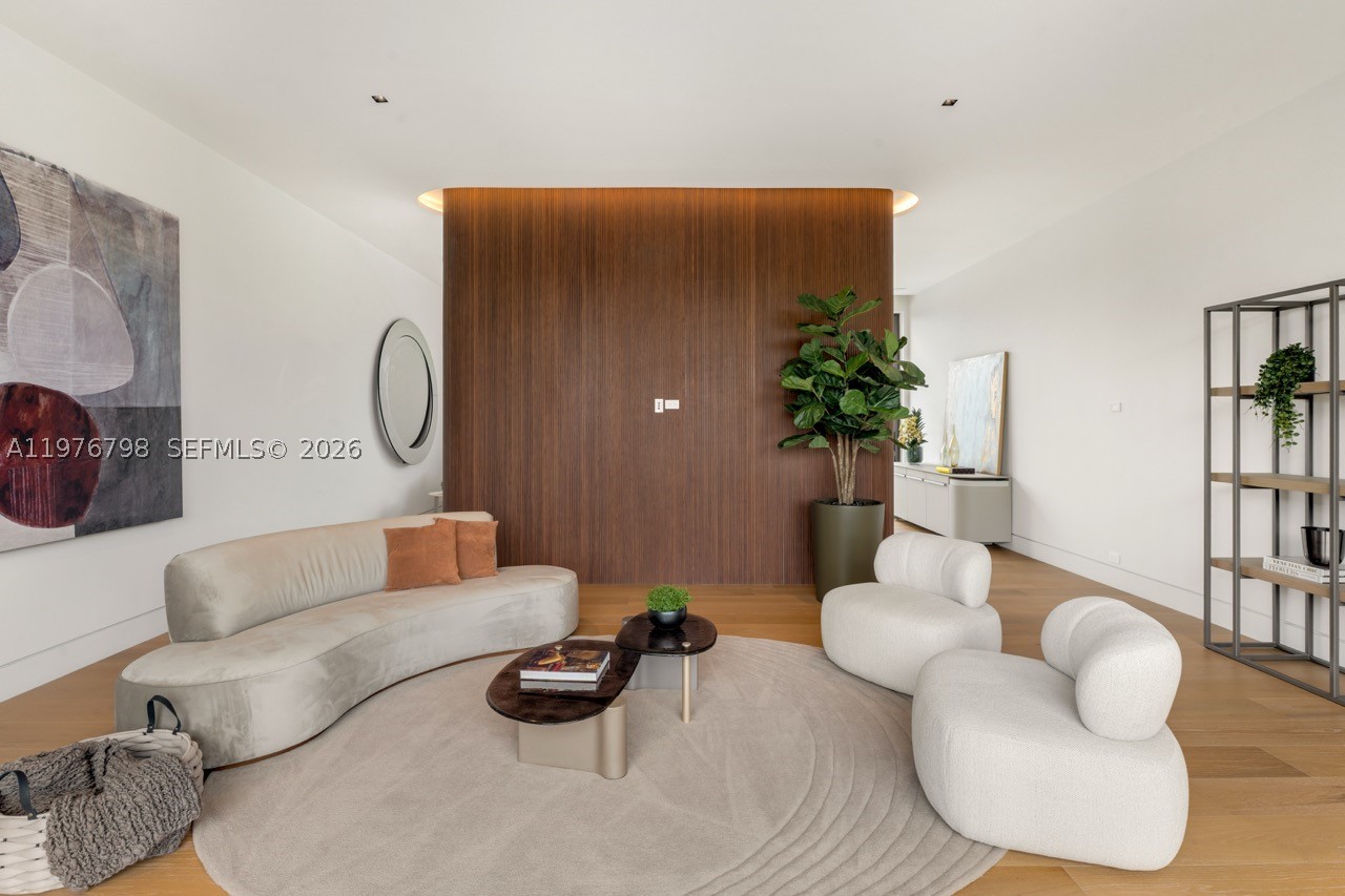 W T HARDEES SUB - Residential