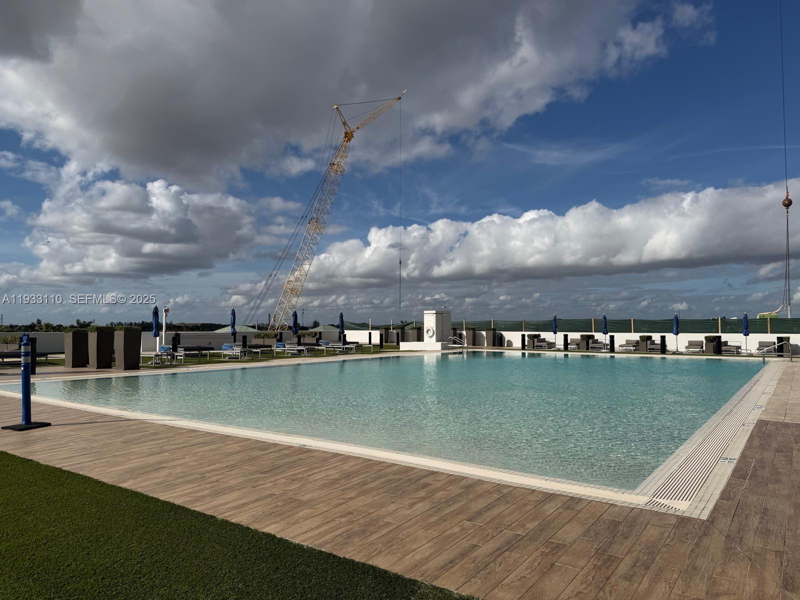 5252 PASEO CONDO - Residential Lease