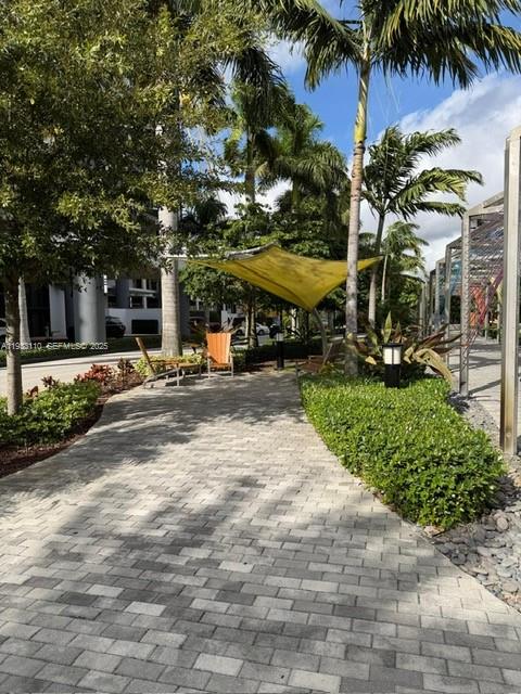 5252 PASEO CONDO - Residential Lease