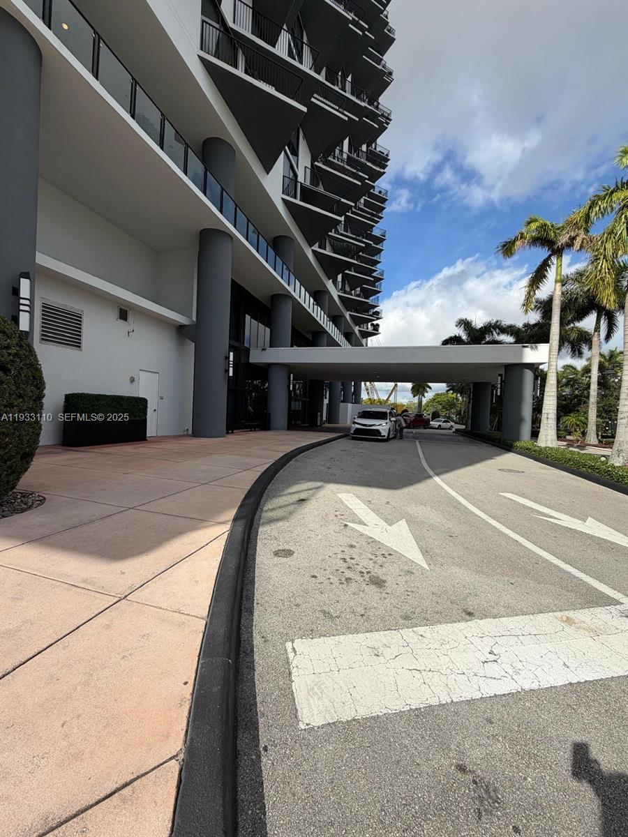 5252 PASEO CONDO - Residential Lease