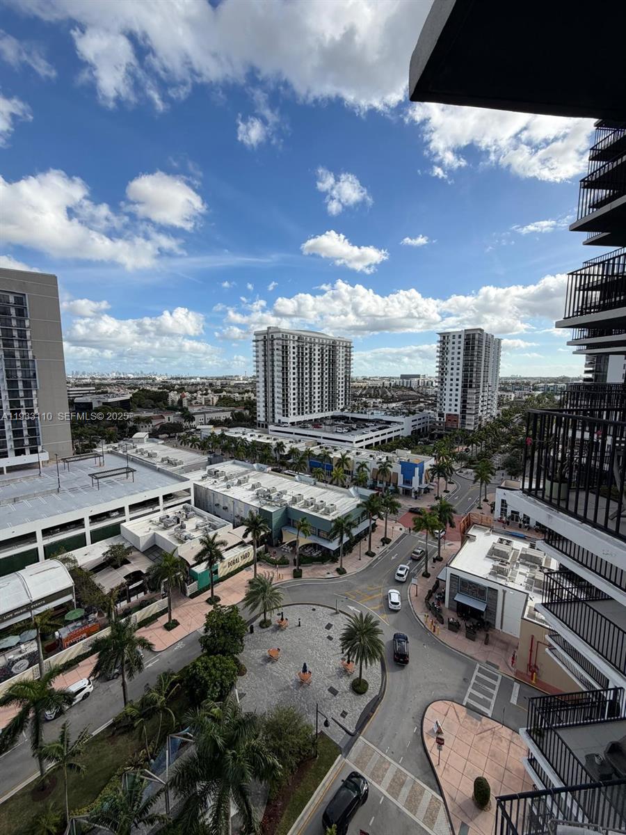 5252 PASEO CONDO - Residential Lease