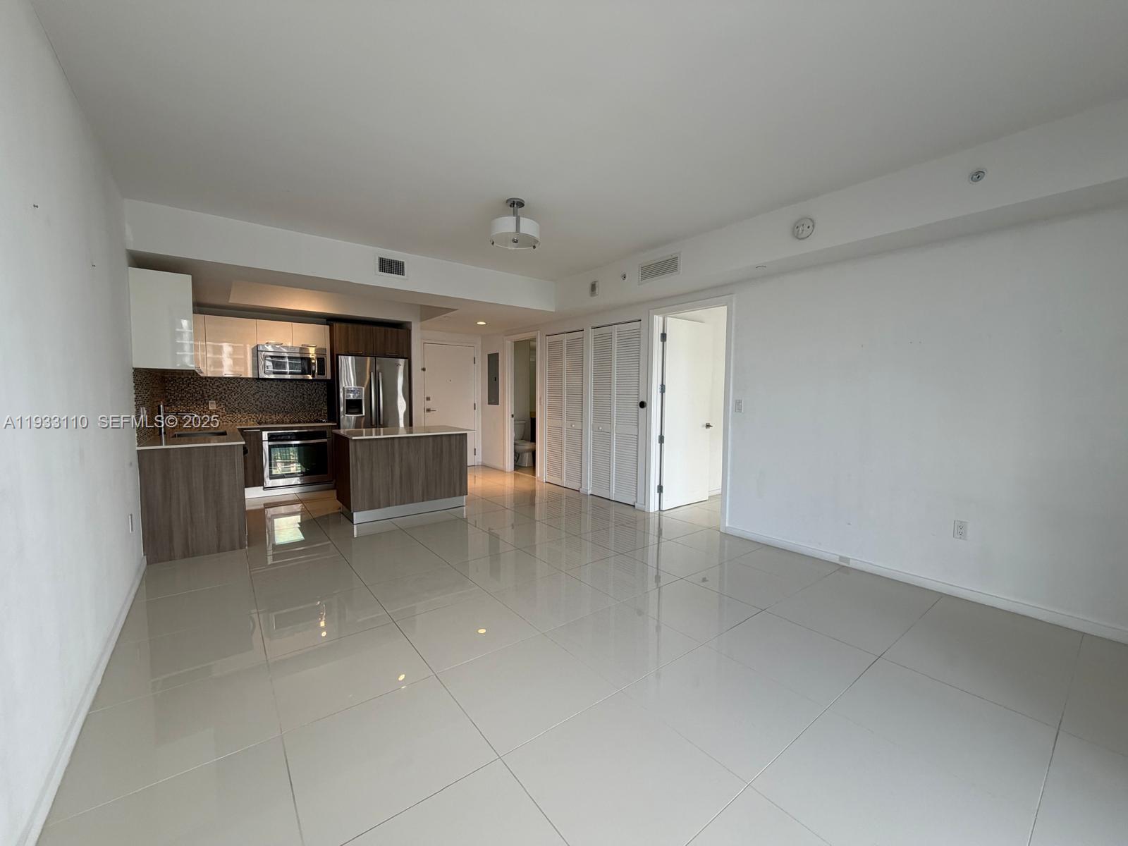 5252 PASEO CONDO - Residential Lease