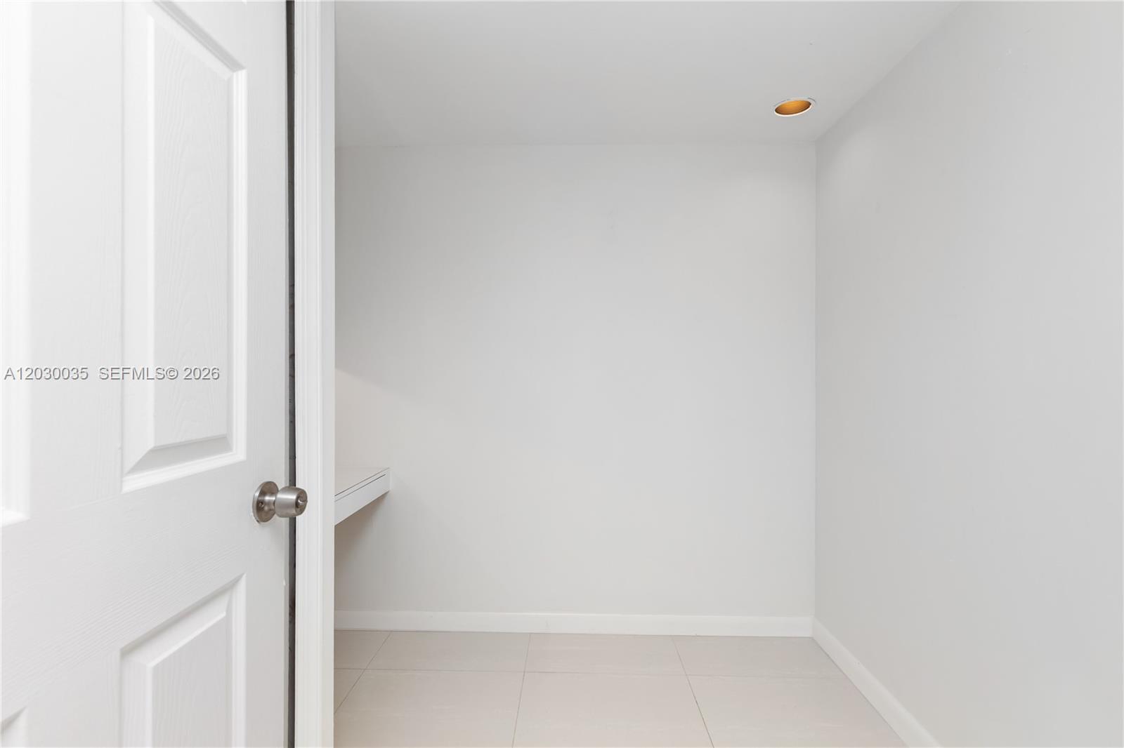 CAPE FLORIDA CLIB CONDO P - Residential Lease