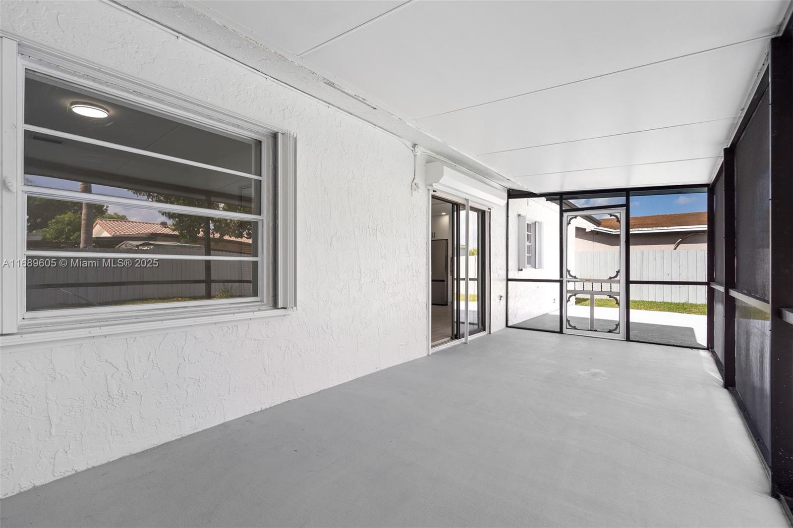 PALM AIRE VILLAGE 3RD SEC - Residential