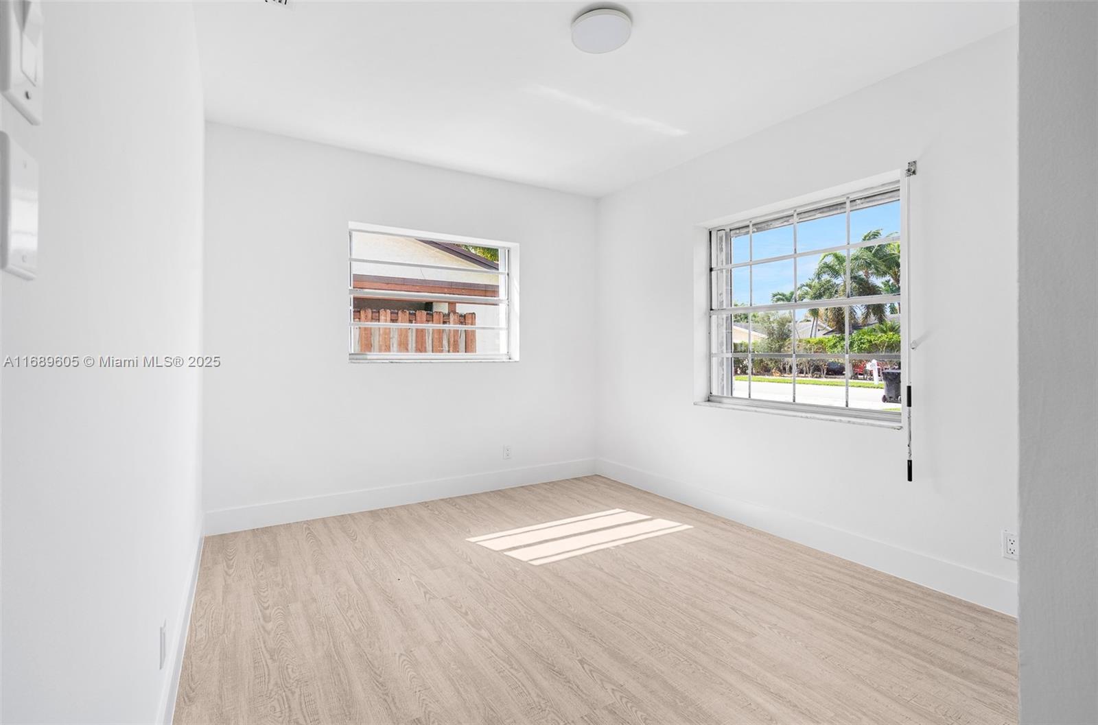 PALM AIRE VILLAGE 3RD SEC - Residential