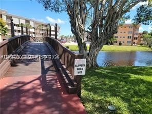 LAUDERDALE OAKS CONDO I - Residential