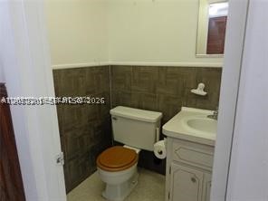 LAUDERDALE OAKS CONDO I - Residential
