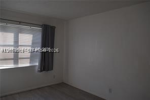 LAUDERDALE OAKS CONDO I - Residential