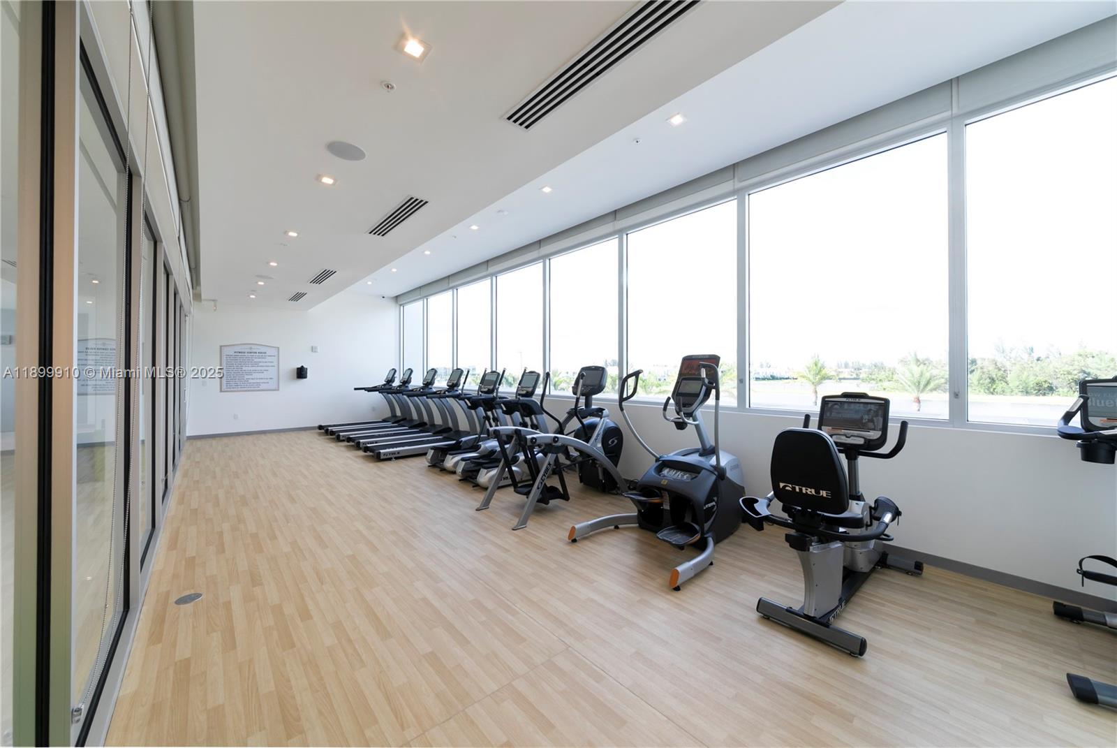 LANDMARK AT DORAL CONDO N - Residential