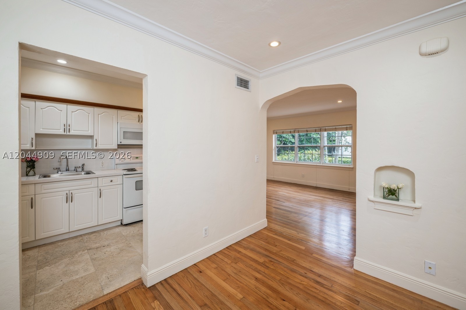 CORAL GABLES SEC K REV - Residential Lease
